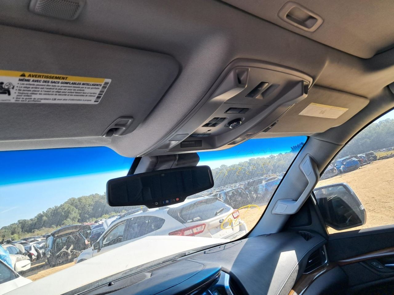 ESCALAESV 2016 Glove Box 4784424