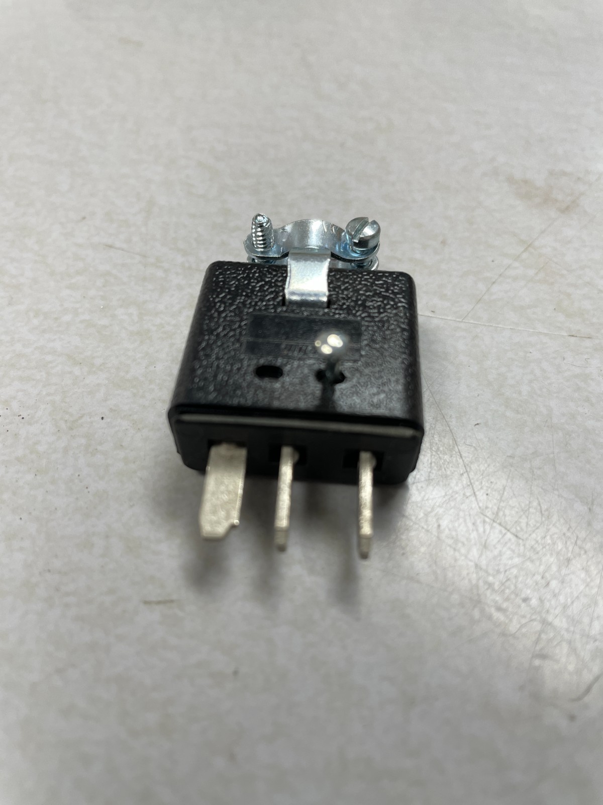 Cinch Jones Plug Male P-303-CCT  P303CCT 3 pin Connector