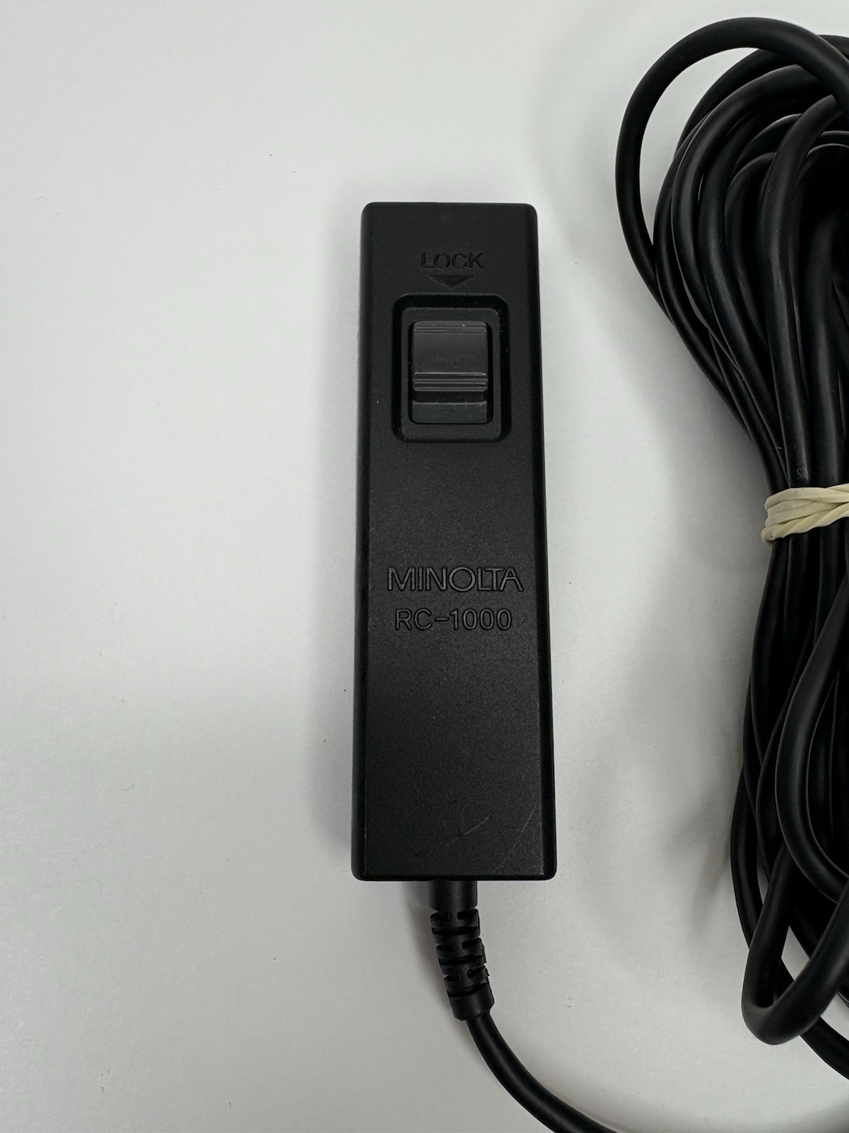 MINOLTA RC-1000 LONG WIRED SHUTTER RELEASE CABLE