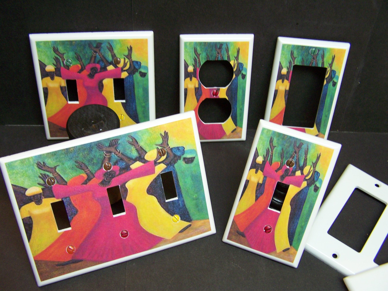 AFRICAN DANCE LADIES BRIGHT COLORS LIGHT SWITCH COVER PLATE OR OUTLET COVER