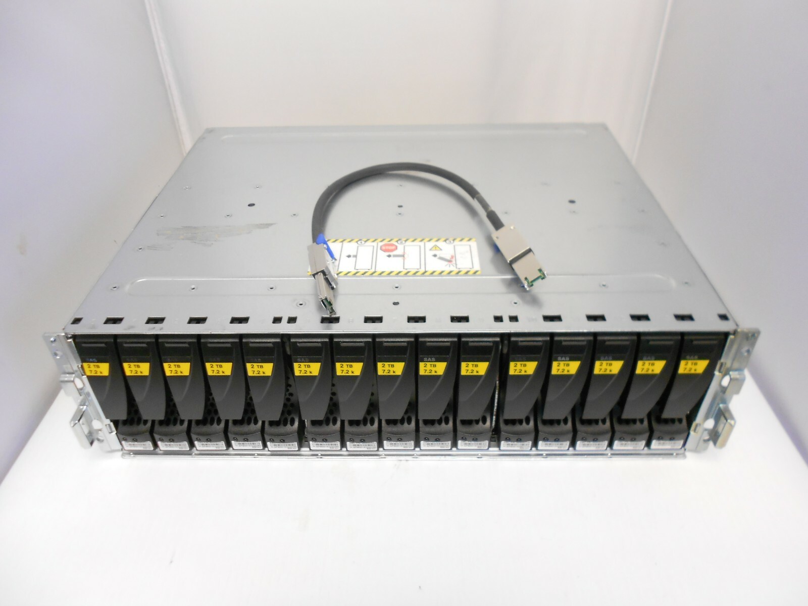 EMC 30TB 15 x 2TB SAS HDD Expansion Array Jbod Disk Array Shelf Dell HP 6GB CHIA
