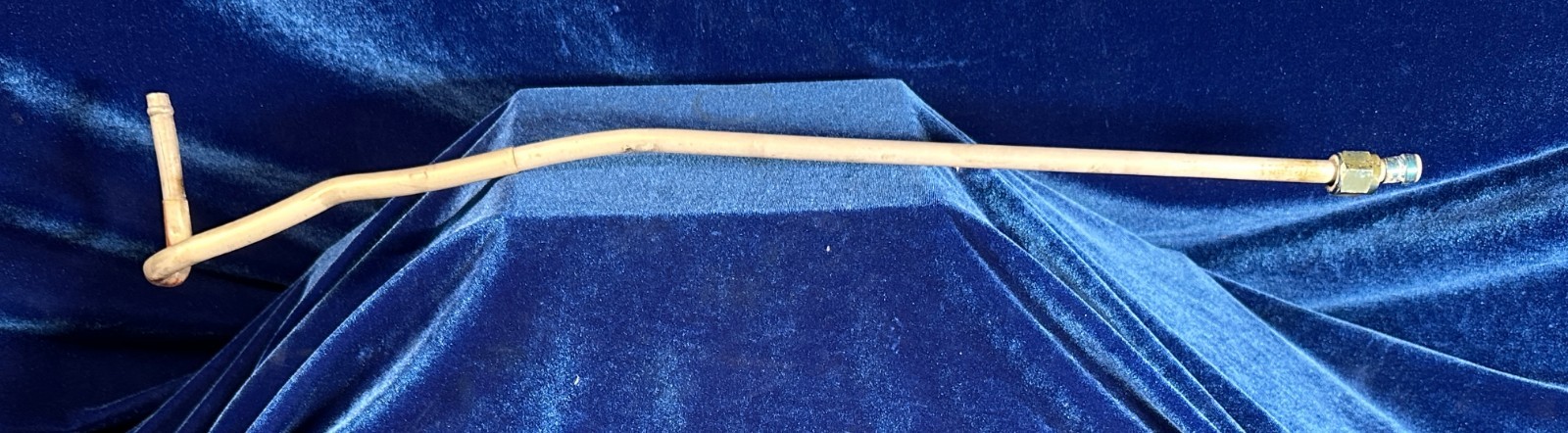 CESSNA 172 P LINE ASSY - FUEL RH FWD PICK UP P/N: 2400010-26