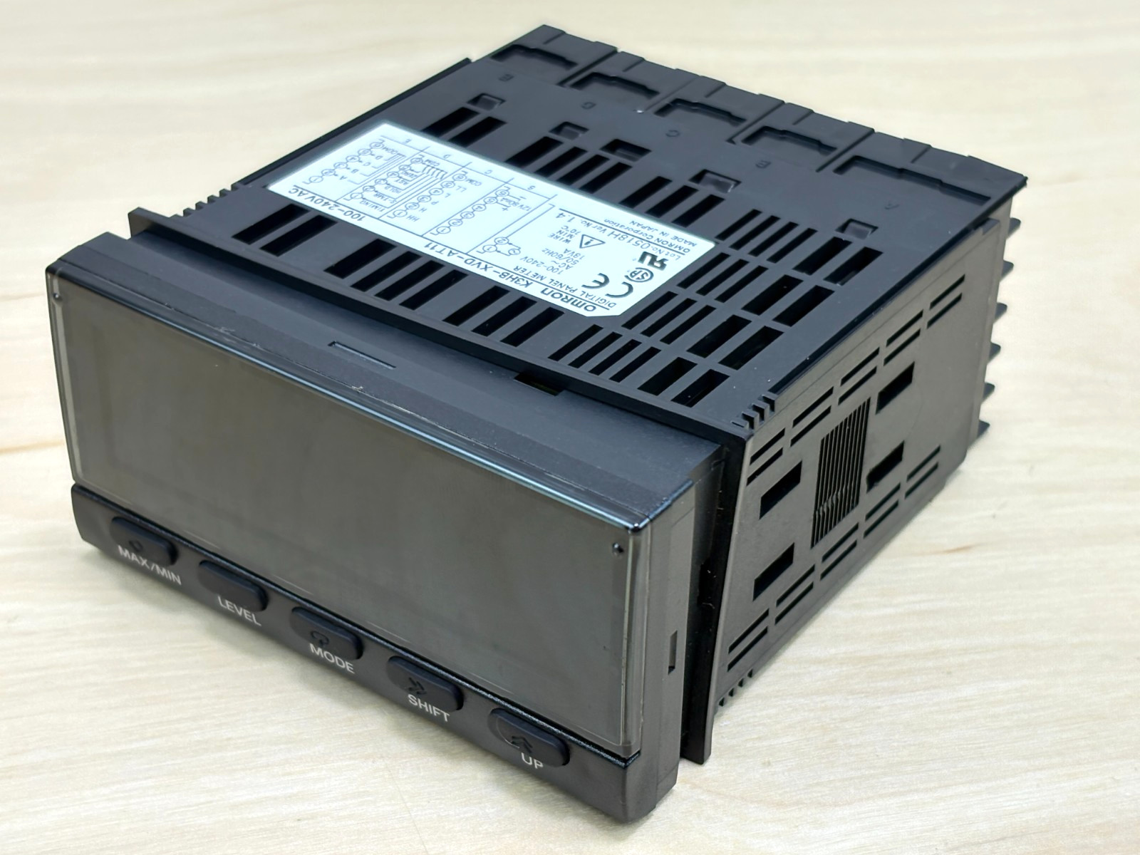 Omron K3HB-XVD Digital Panel Meter, 100-240 VAC