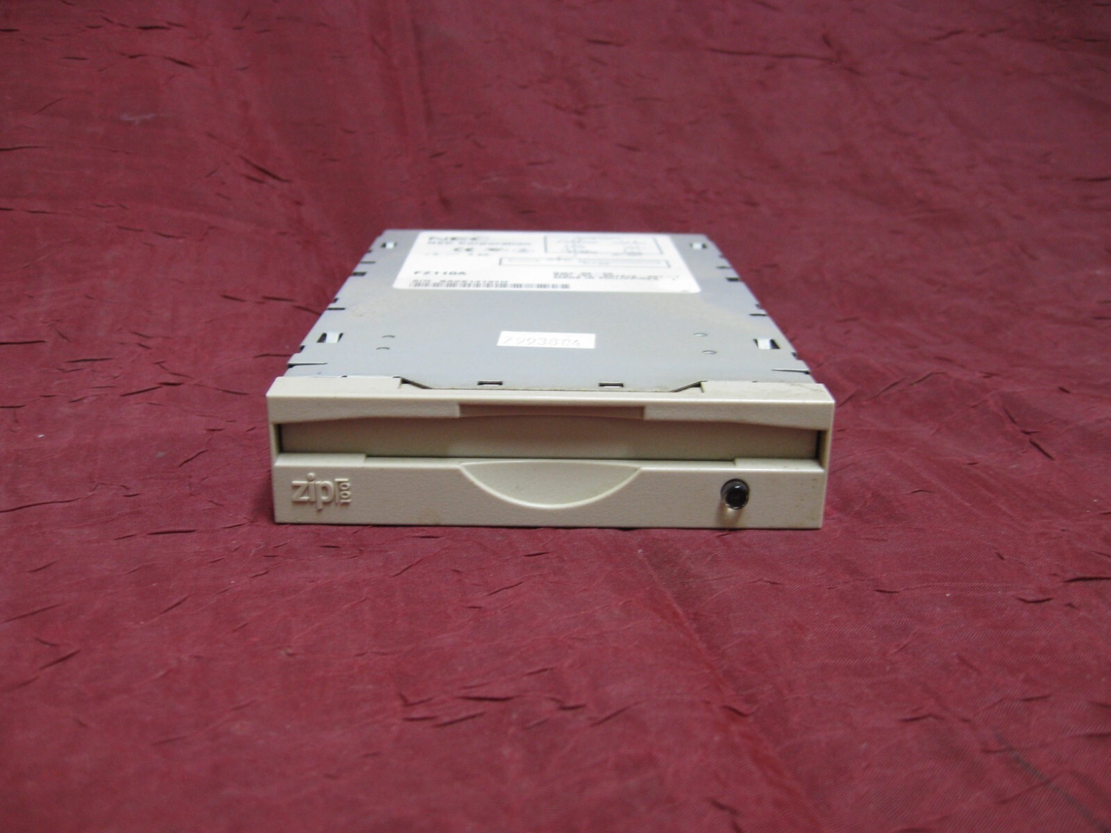 NEC 100MB Internal pc ZIP Drive FZ110A (IDE / ATAPI), Beige