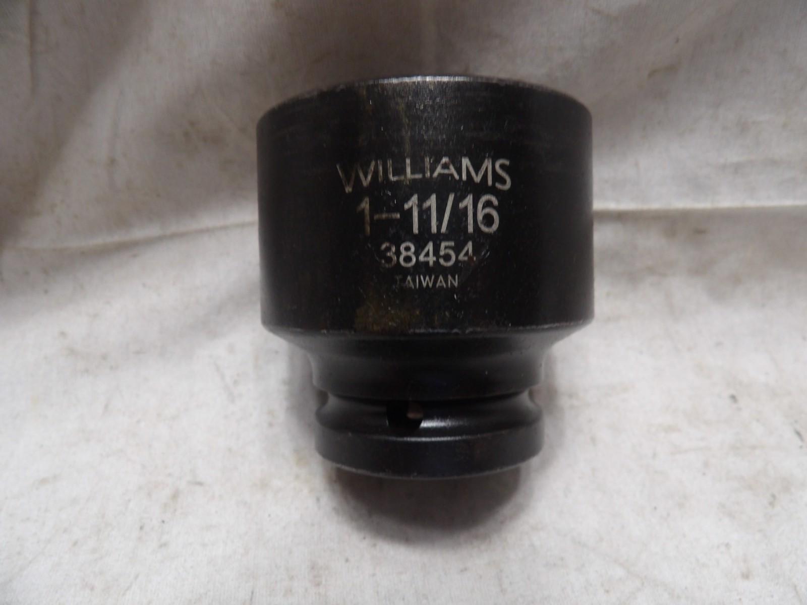 Williams 3/4" Drive 1-11/16" Impact 12 pt. Socket 38454