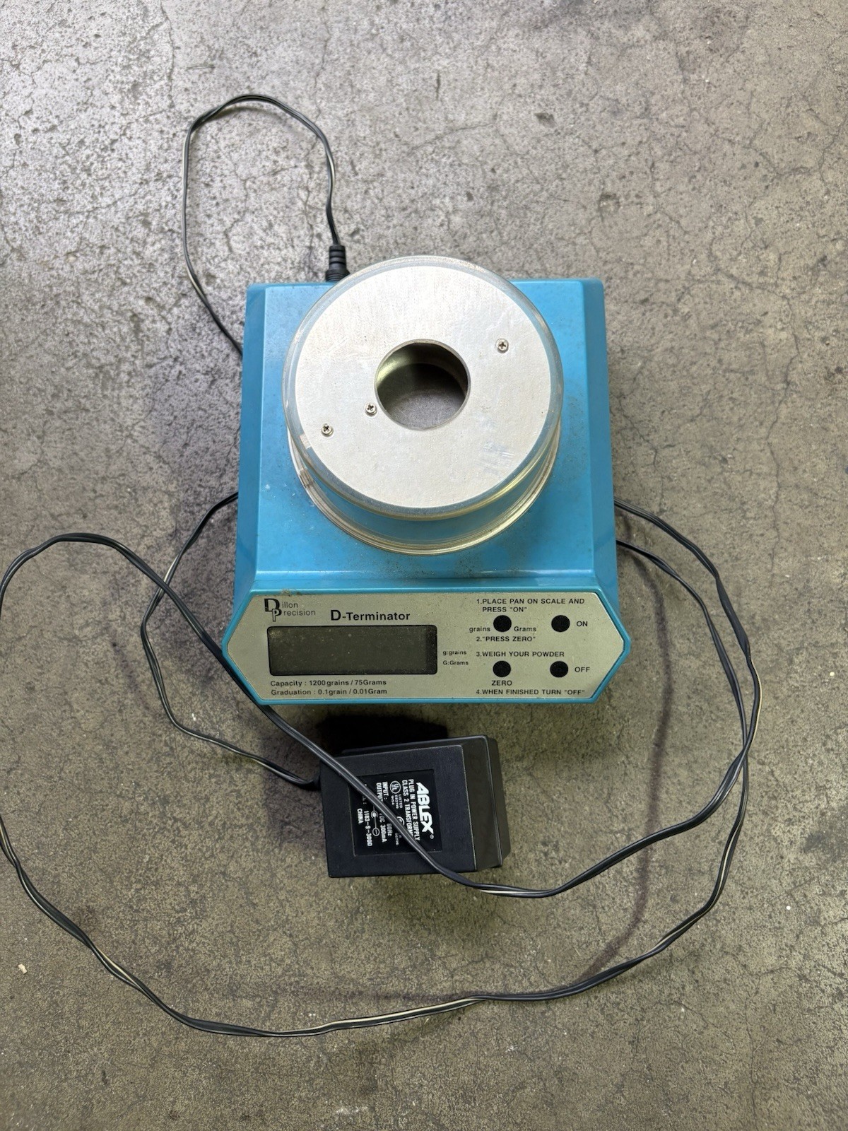 Dillon Precision D-Terminator Reloading Scale. 1200 gr +/- 0.1 gr