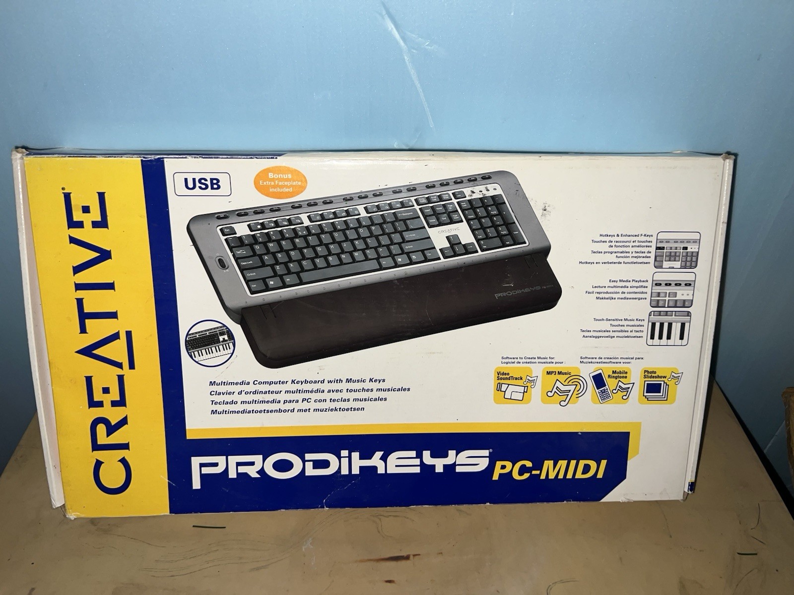Creative Prodikeys PC-MIDI USB Keyboard Controller 19-Key Synth MIDI