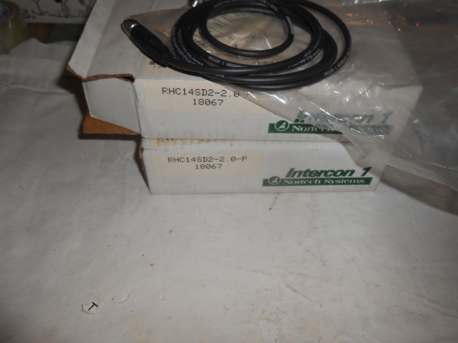INTERCON 1 RHC14SD2-2.0-P 6 FT NIB RIGHT ANGLE CAMERA CABLE