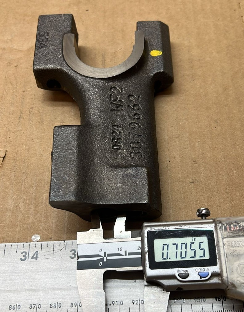 CUMMINS ROCKER LEVER SUPPORT P/N 3079662