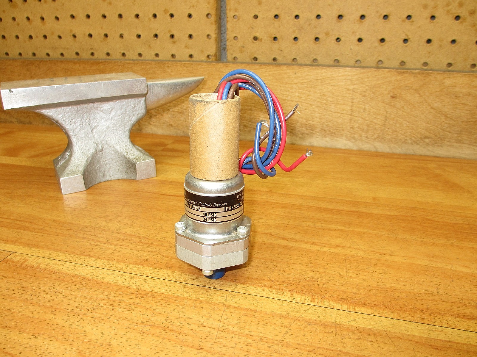 ITT 115P1C3-68 *NEW* Pressure Switch NEO-Dyn