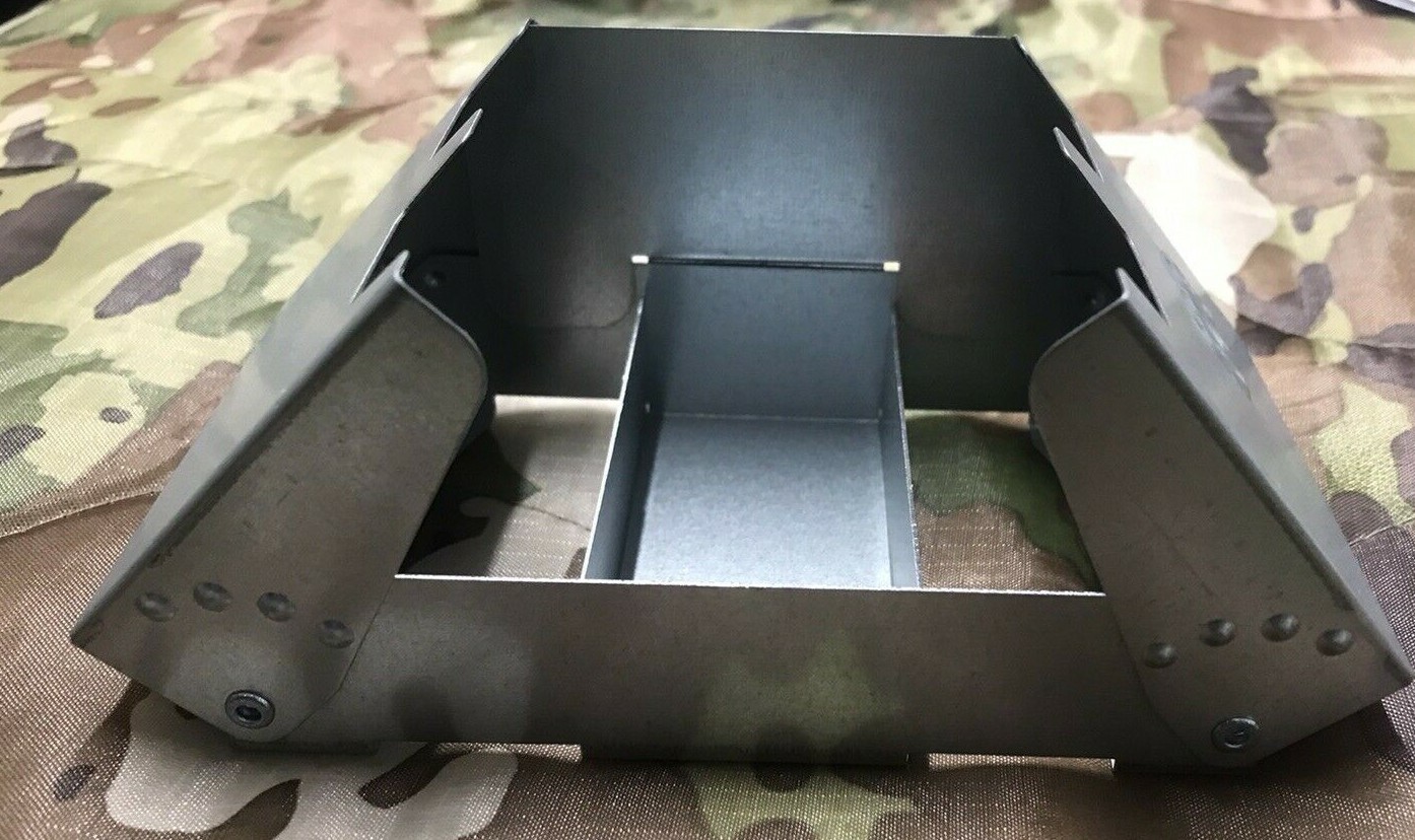 Multi Fuel Cooker W WindShield FireDragon UK Military Issue