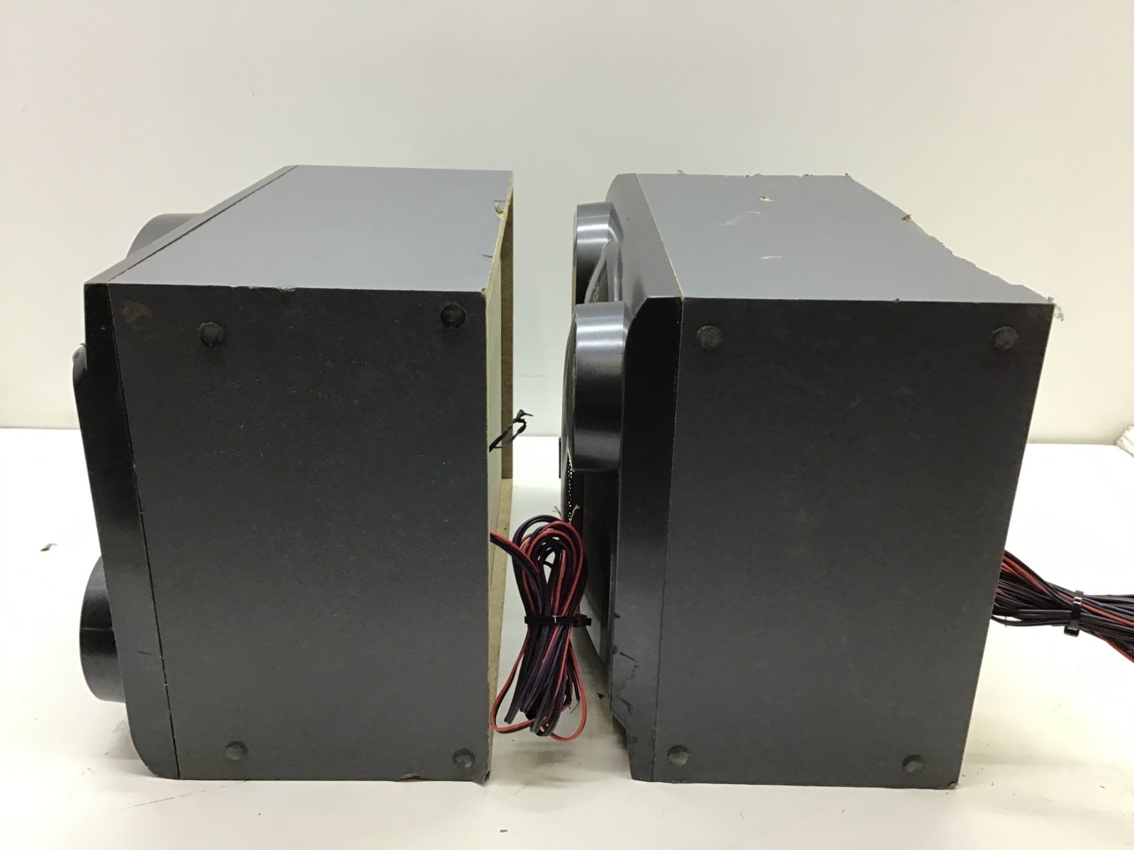 RCA RS2652 Speakers - Pair