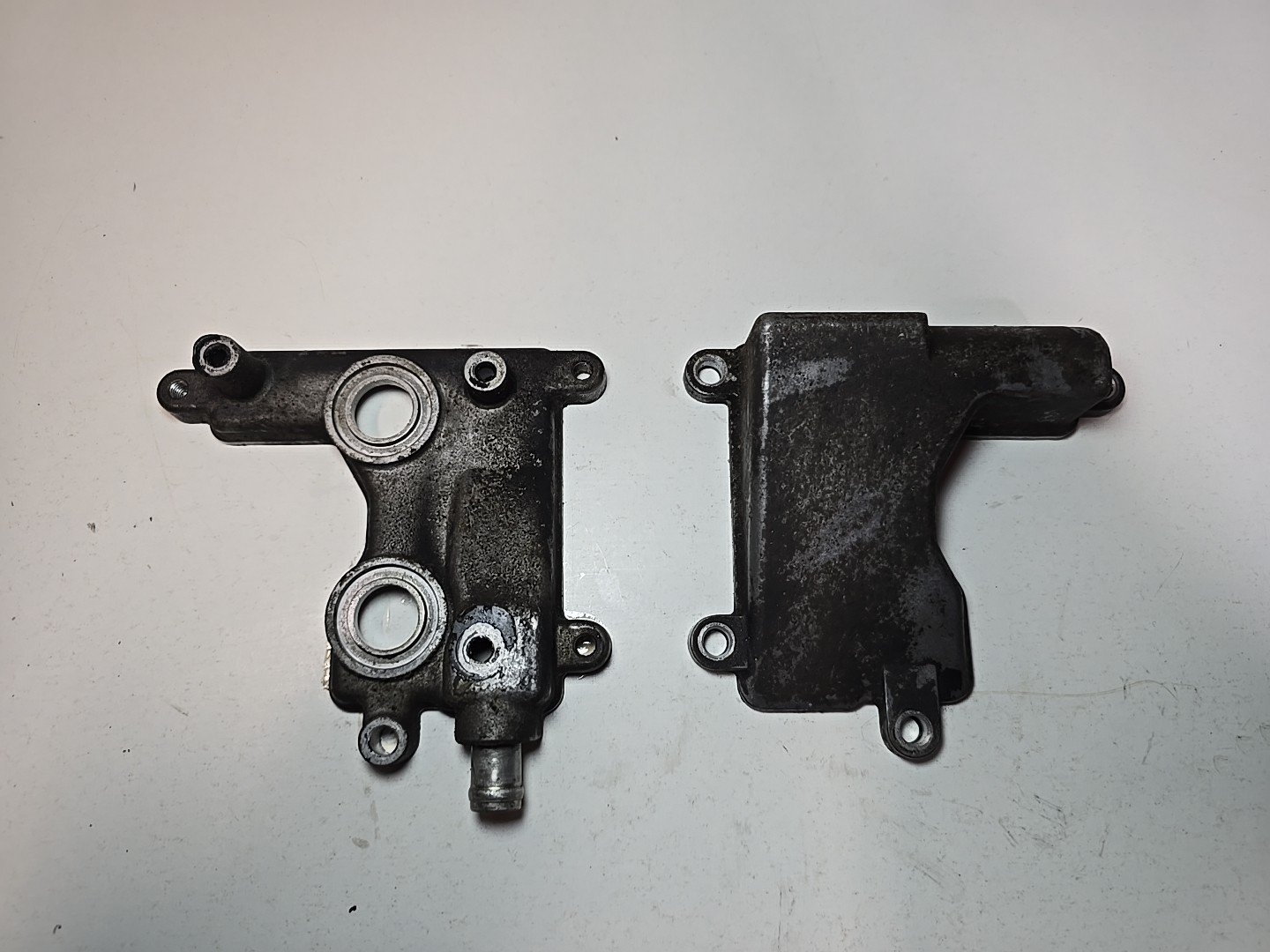 Suzuki GSXR 400 GK73A 1988 - 1989 Rocker Cover Breather Covers