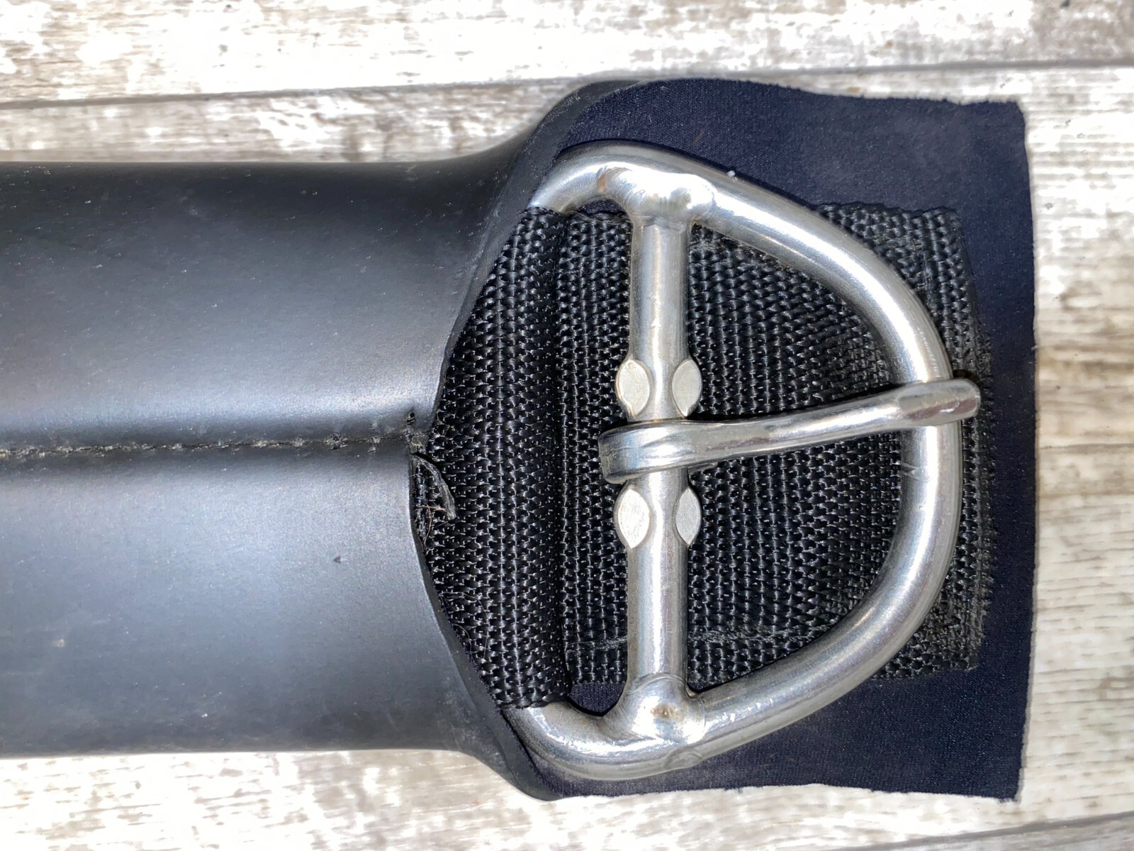 32'' NEOPRENE FOAM PADDED WESTERN CINCH