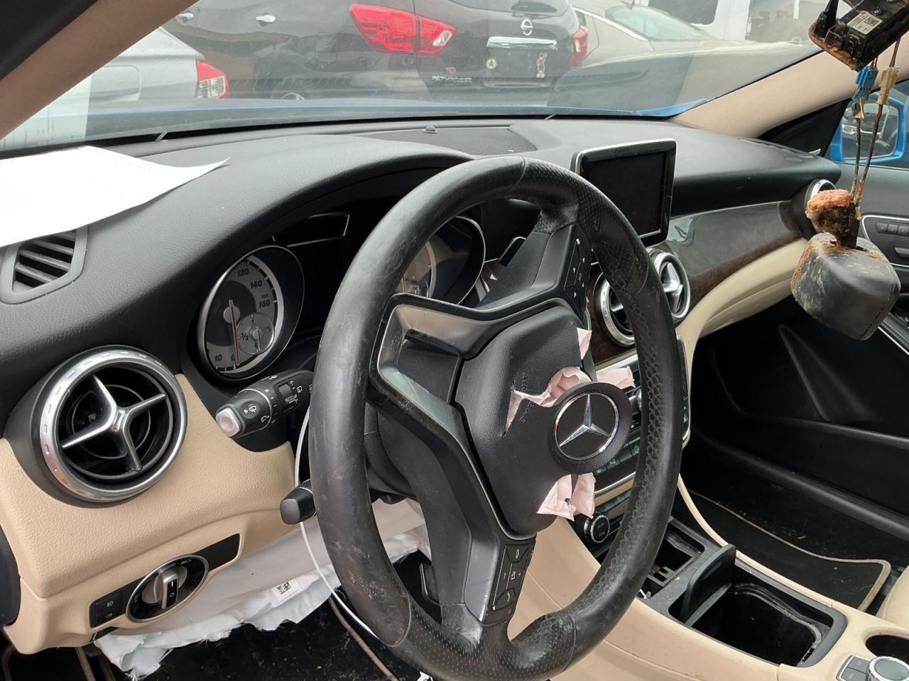 GLA250 2015 Glove Box 4972665
