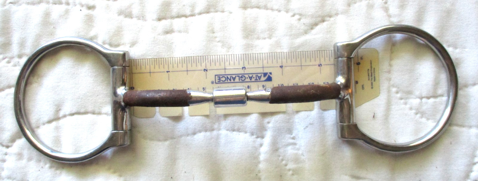 5 1/4'' MYLER OFF SET DEE BIT, MEDIUM PORT, COMFORT BARREL, SWEET IRON