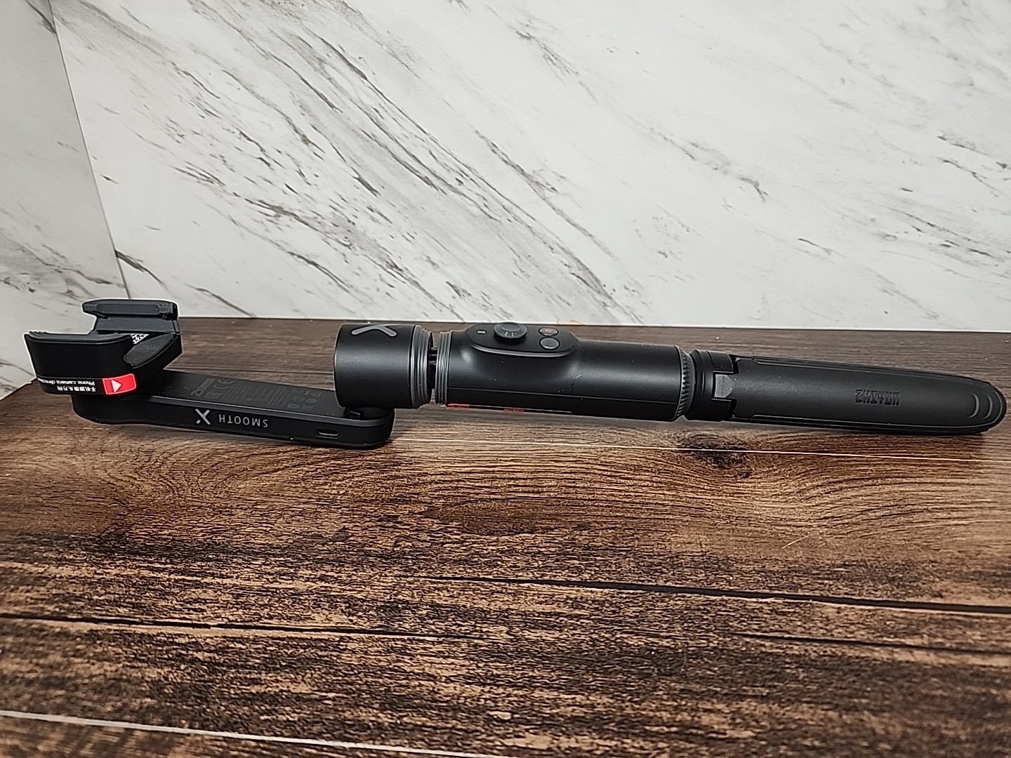 Zhiyun Smooth X Kit with Mini Tripod & Pouch 2-Axis Smartphone Gimbal Stabilizer