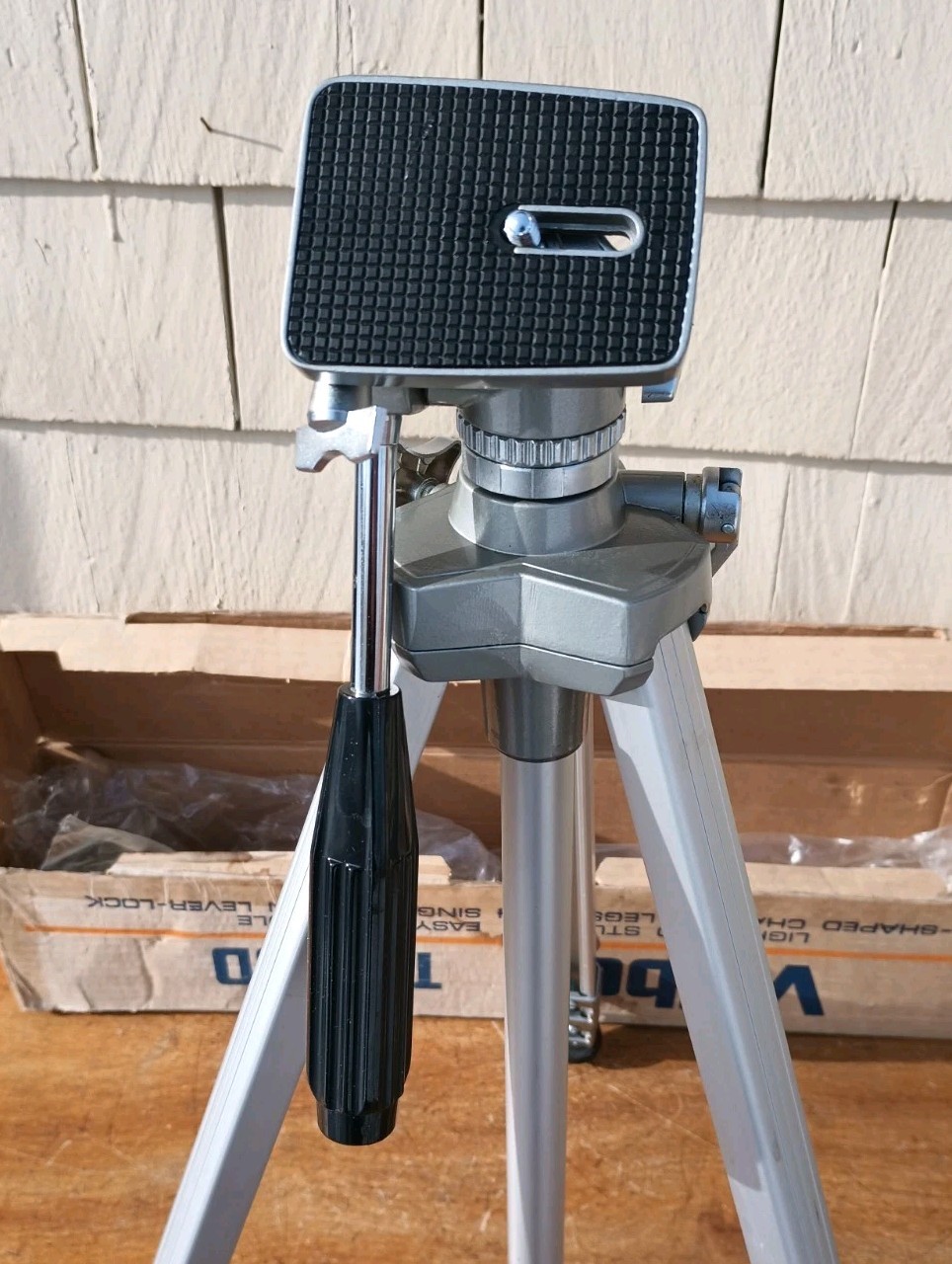 Vintage Velbon VG-3 Adjustable Tripod