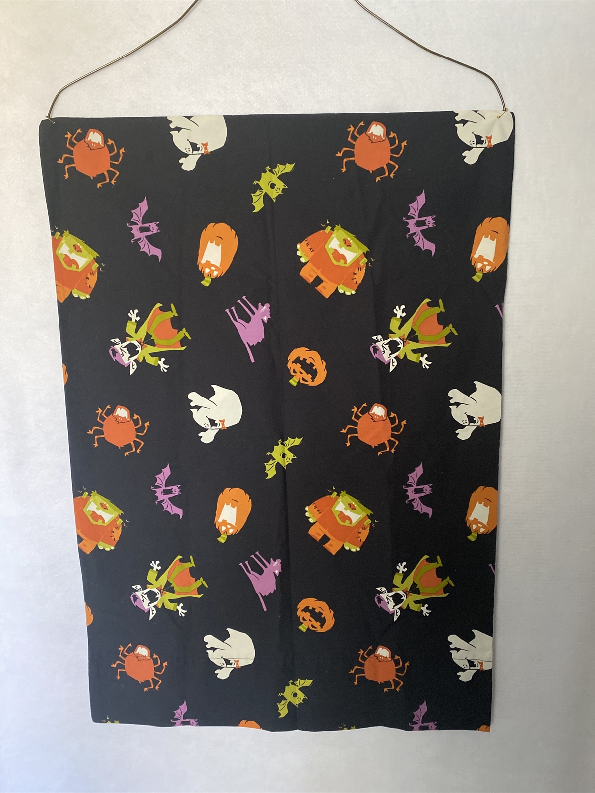 SPOOKY HALLOWEEN BLACK PILLOWCASE WITH GHOSTS, BATS, CATS, SPIDER, + 20”x29”