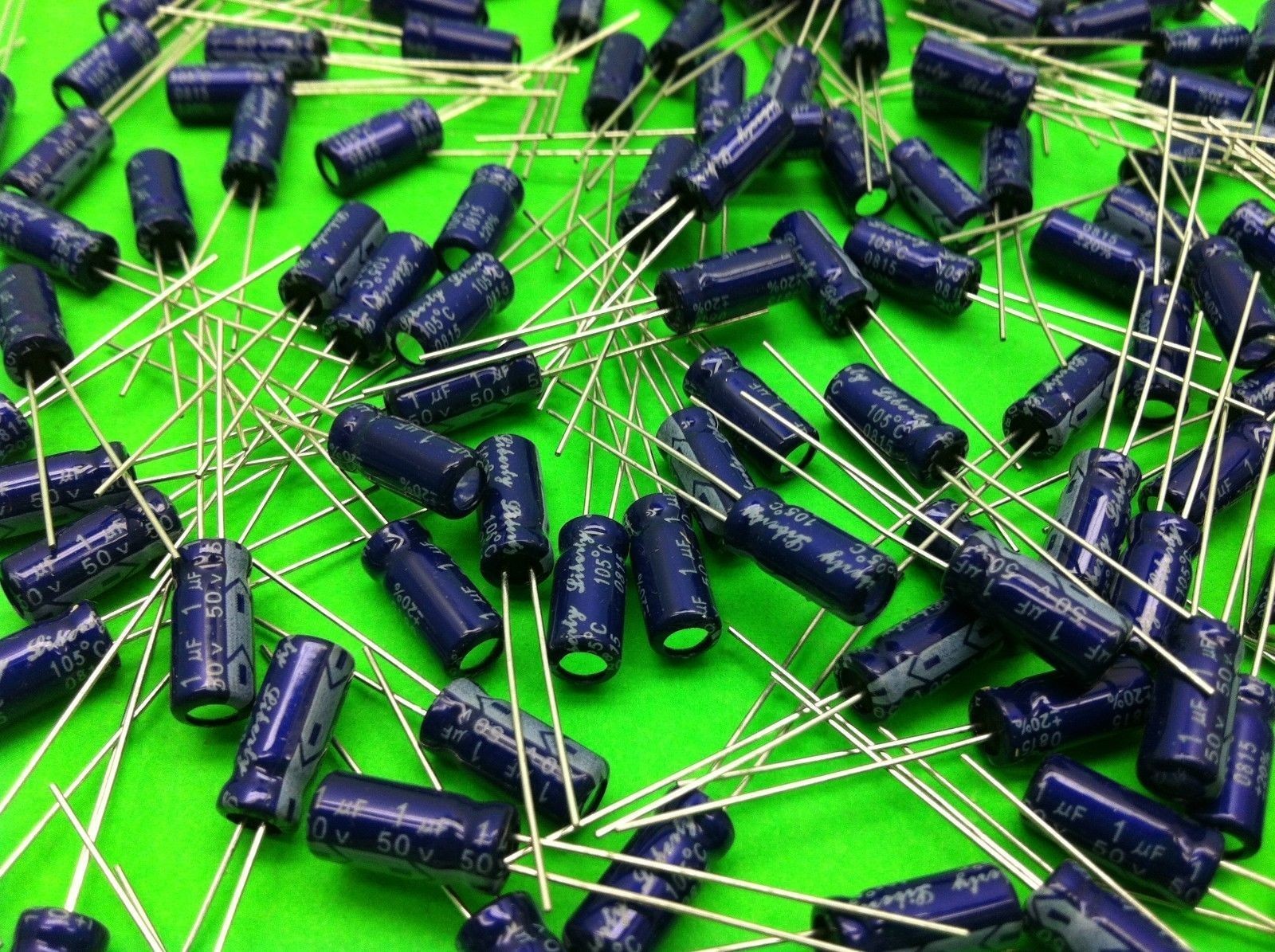 100 x 1000uF 16V 105C Radial Electrolytic Capacitor 8x16mm - USA SELLER