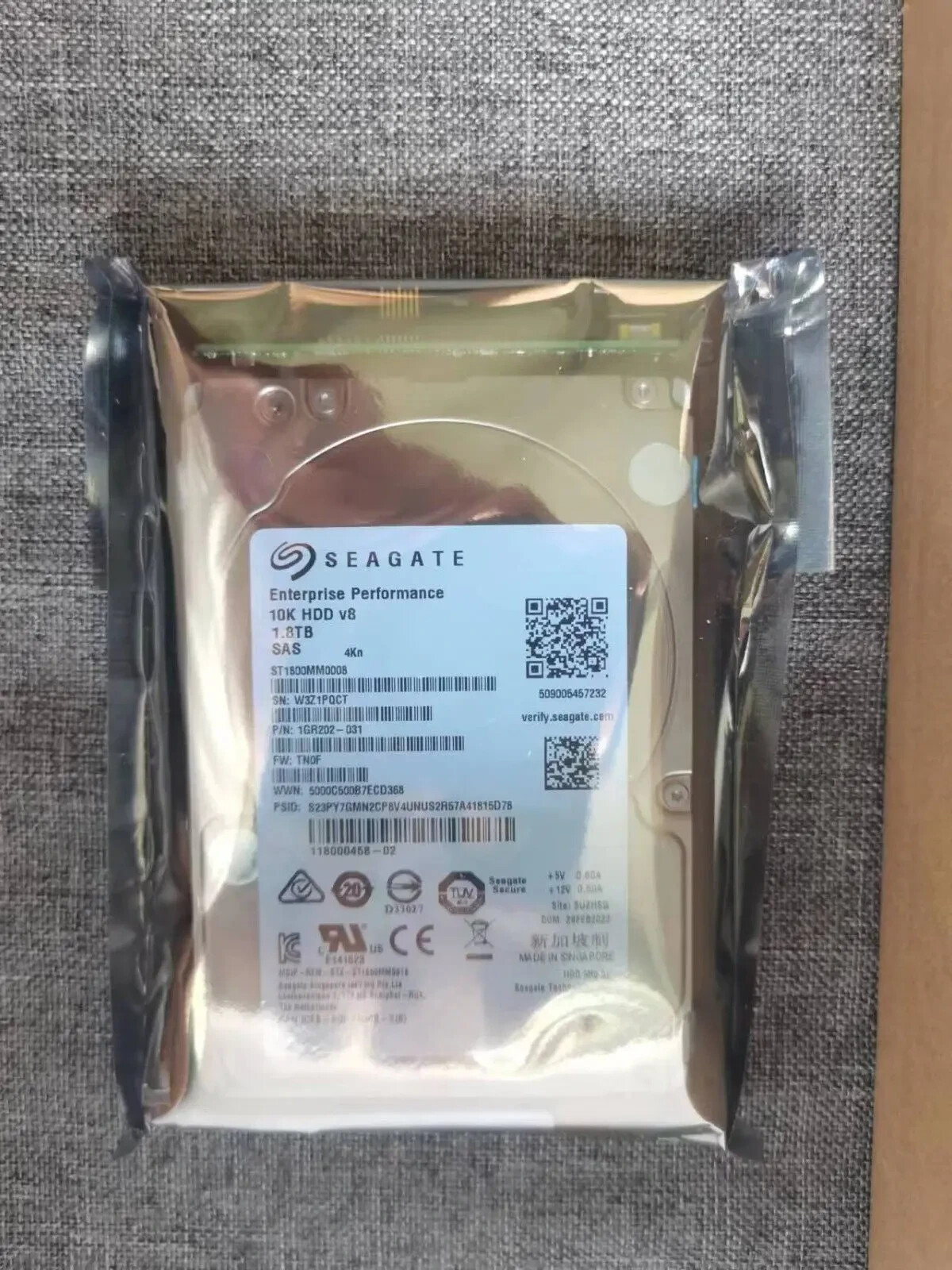 EMC D4-2S10-1800 005053362 005053365 1.8TB SAS 10K 1.8T hard drive