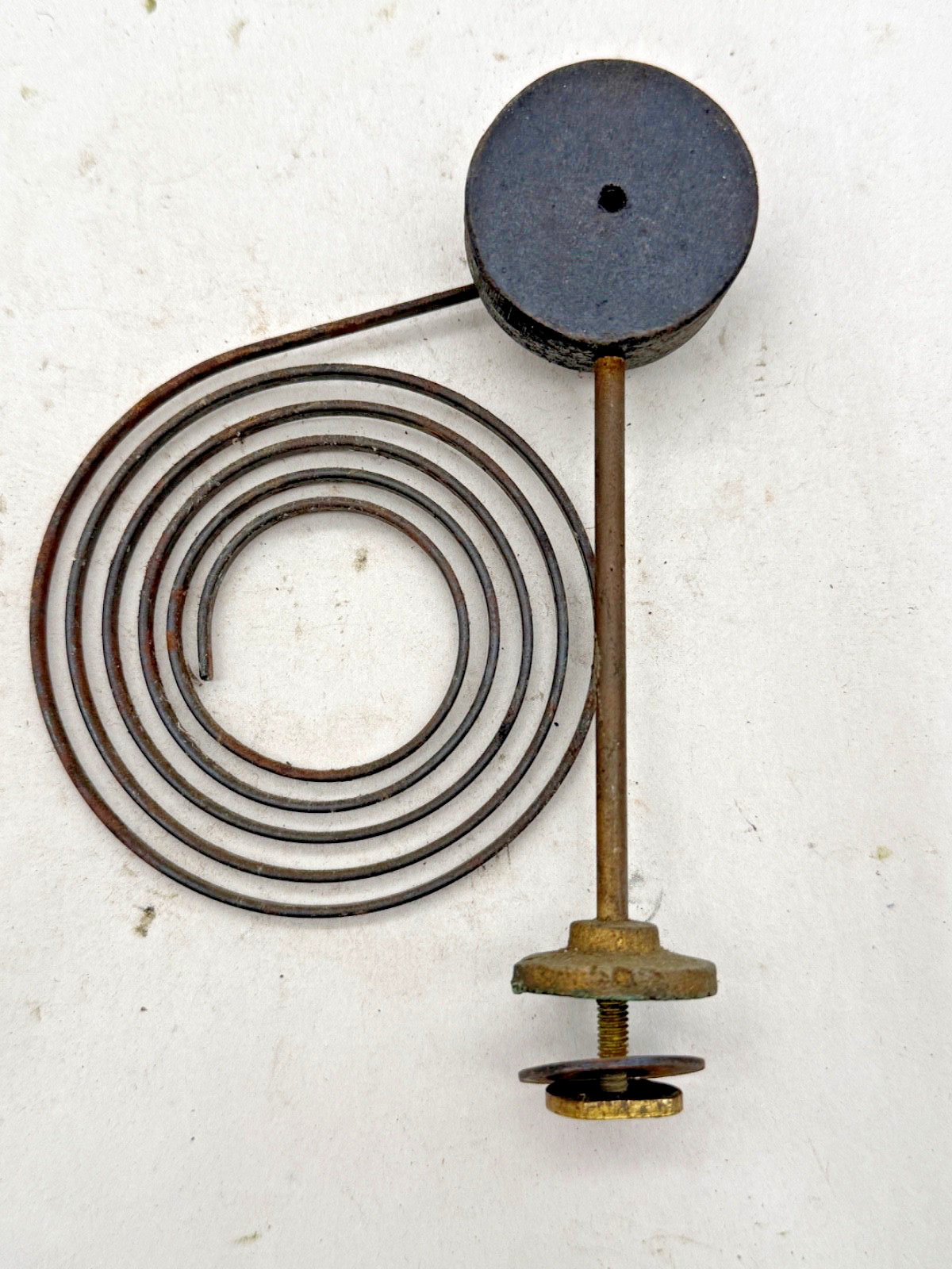 SETH THOMAS Gong Wire and Base Round 3 1/4"  (CM91-8202)