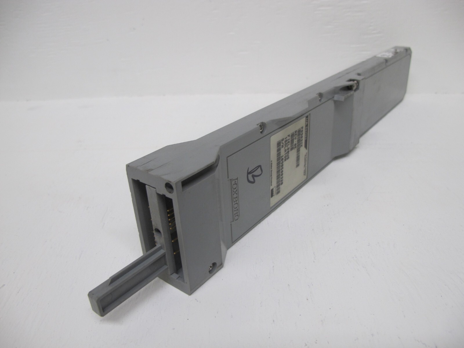 Foxboro P0903ZE-0E I/A Series P0903ZE0E FieldBus Isolator Bus Invensys Field