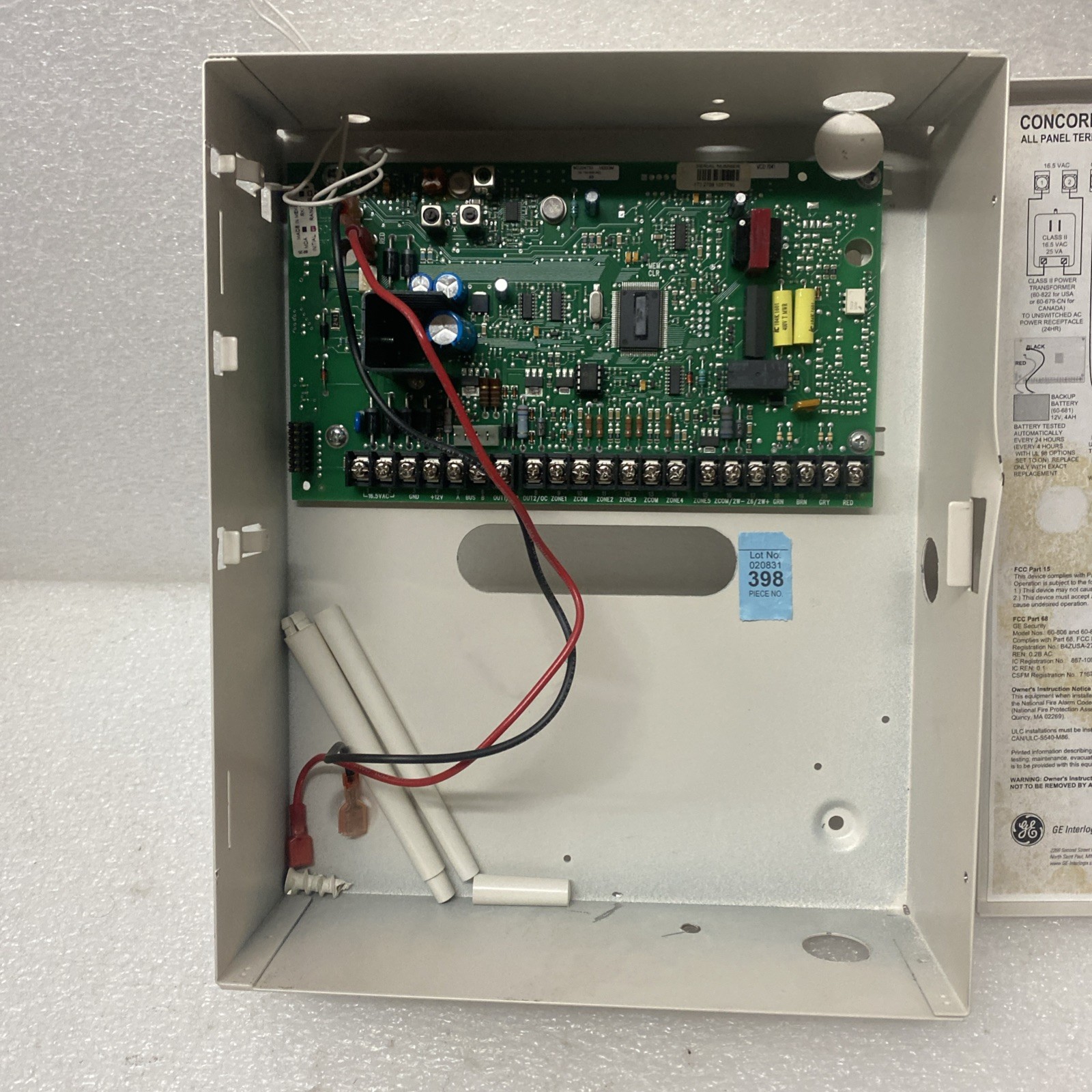 GE Interlogix Concord 4 60-806 / 60-806-95R Security Control Panel
