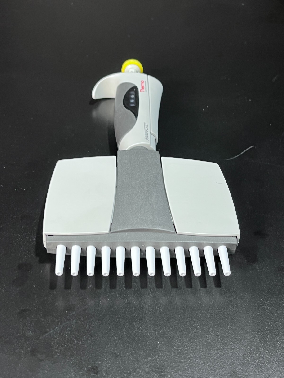 Finnpipette 12 Channel Pipette 50 ul Adjustable Volume