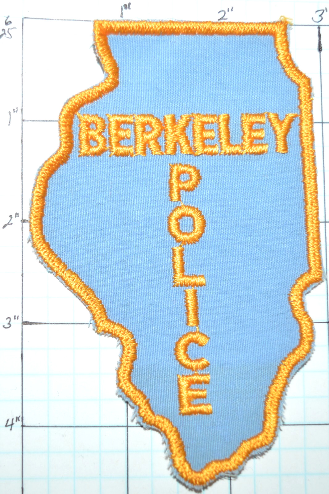 ILLINOIS, BERKELEY VINTAGE POLICE DEPT PATCH