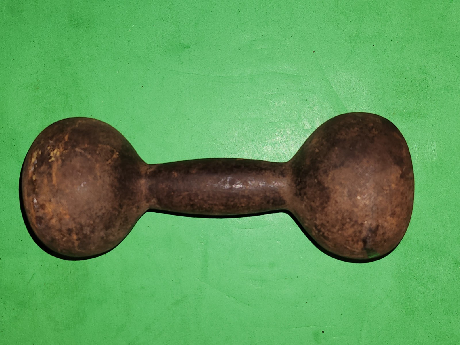 Antique One Piece Solid Cast Iron Dumbbell 6lb 6oz Nice Rust Patina
