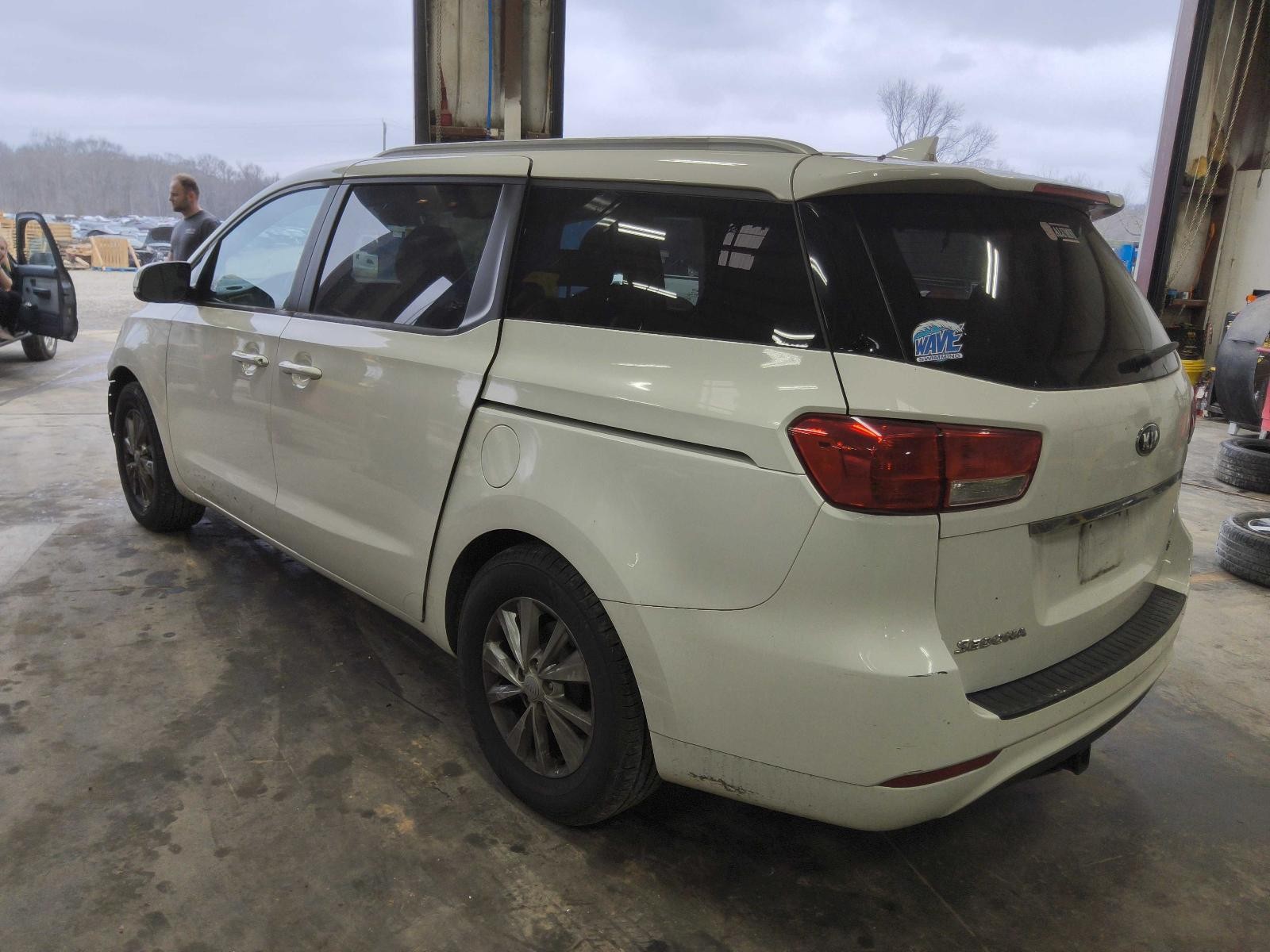 Used Battery Tray fits: 2015 Kia Sedona  Grade A