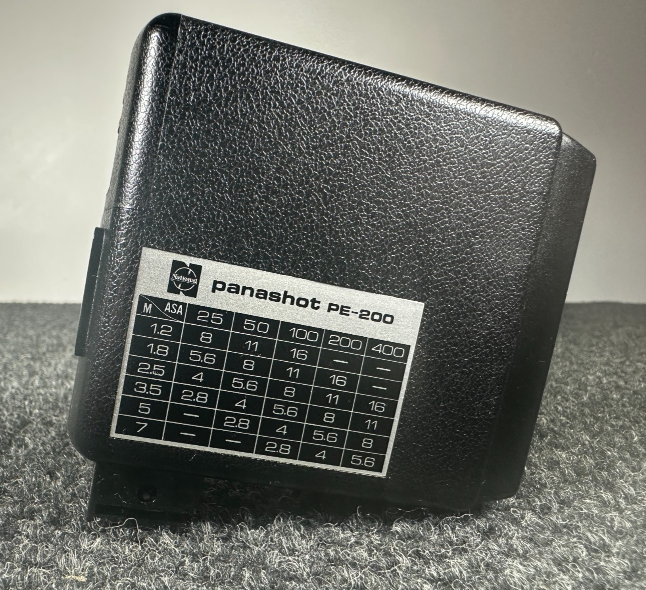 ☆ NATIONAL PE-200 - Shoe Mount Electronic Flash Case & Sync (VIDEO)☆Working ☆350