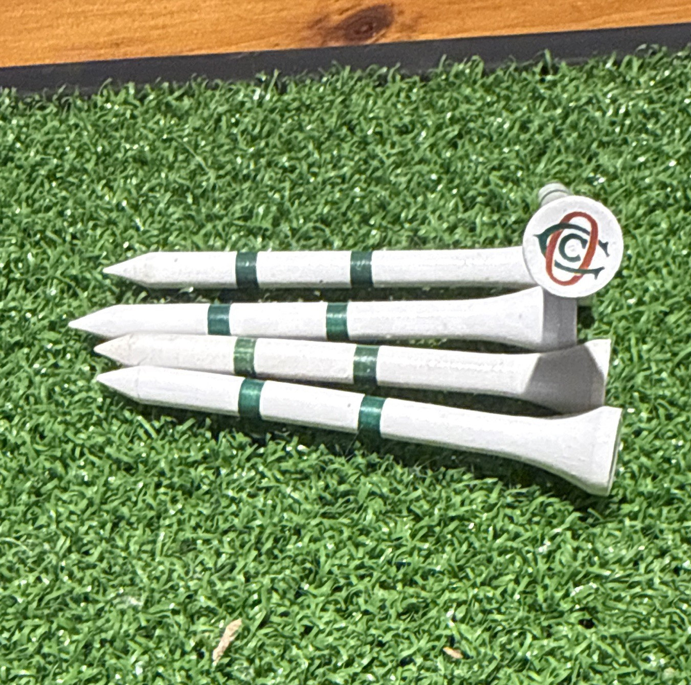 Oakmont country, Wood Golf Tees Lot of 5