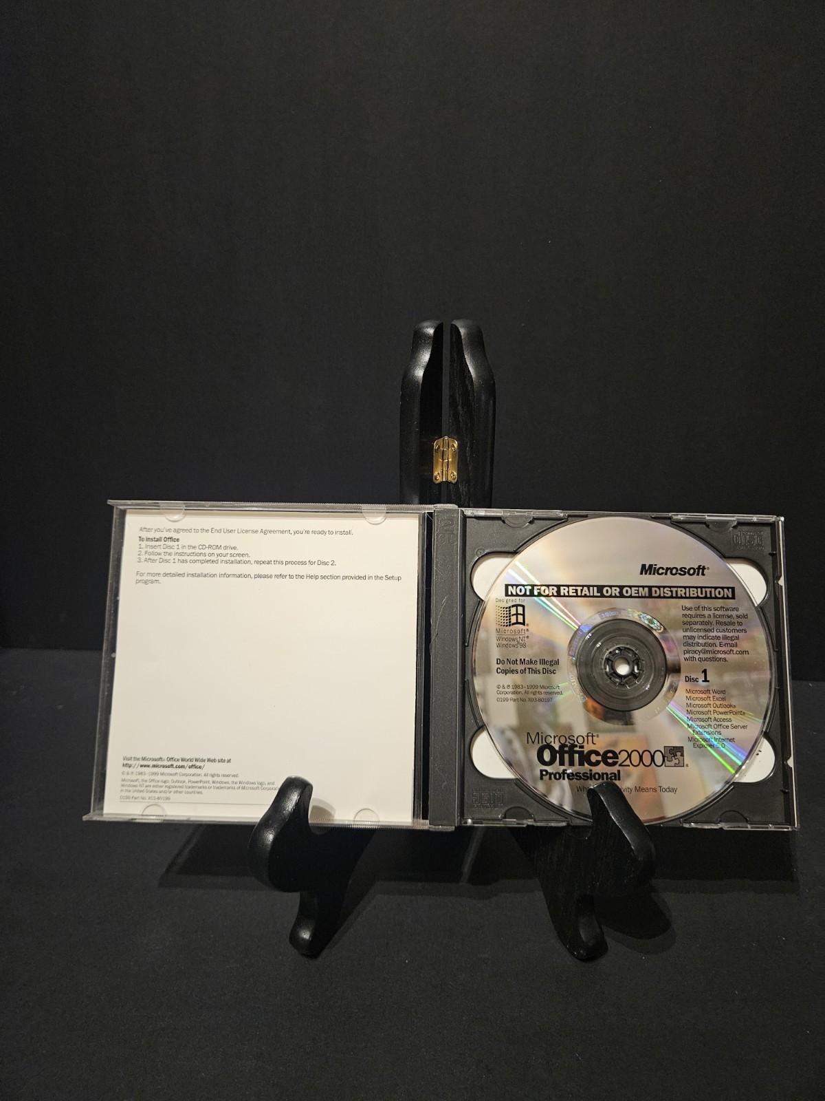 MS Microsoft Office 2000 Professional Edition Full OEM Version Non Retail