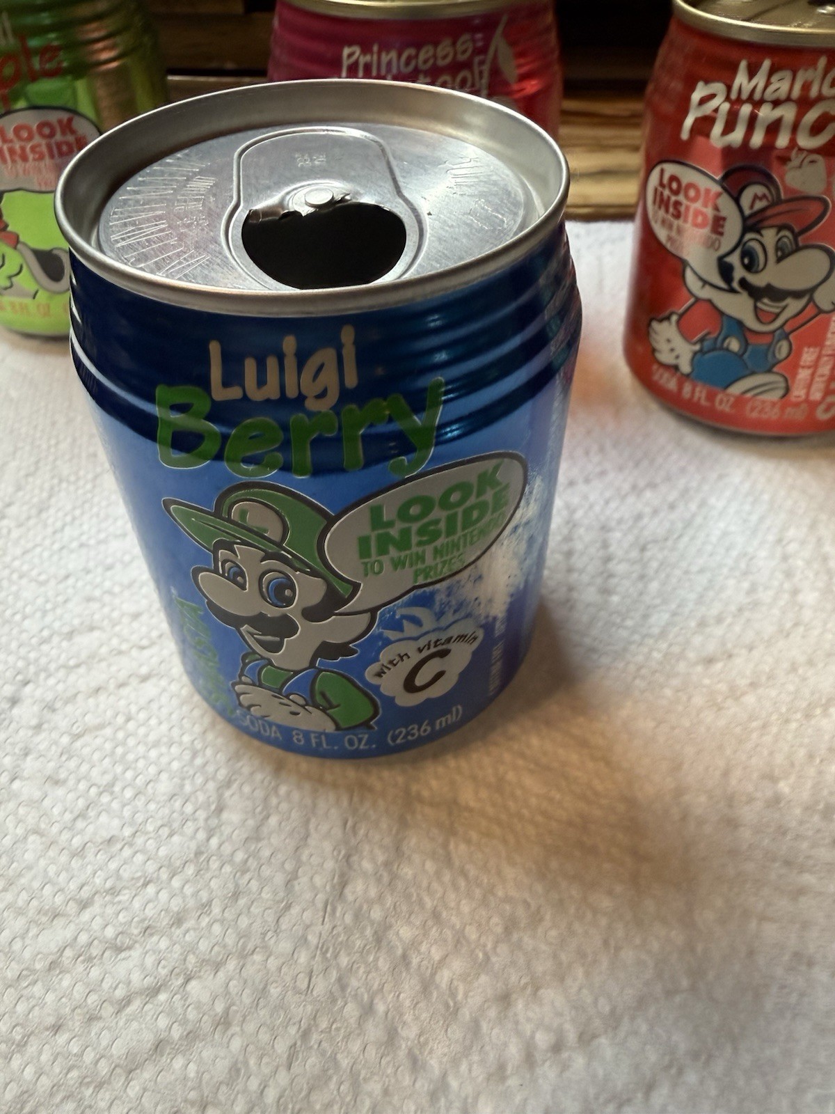 Nintendo Super Mario Bros Shasta 8 oz Soda Can 1993 Luigi BERRY