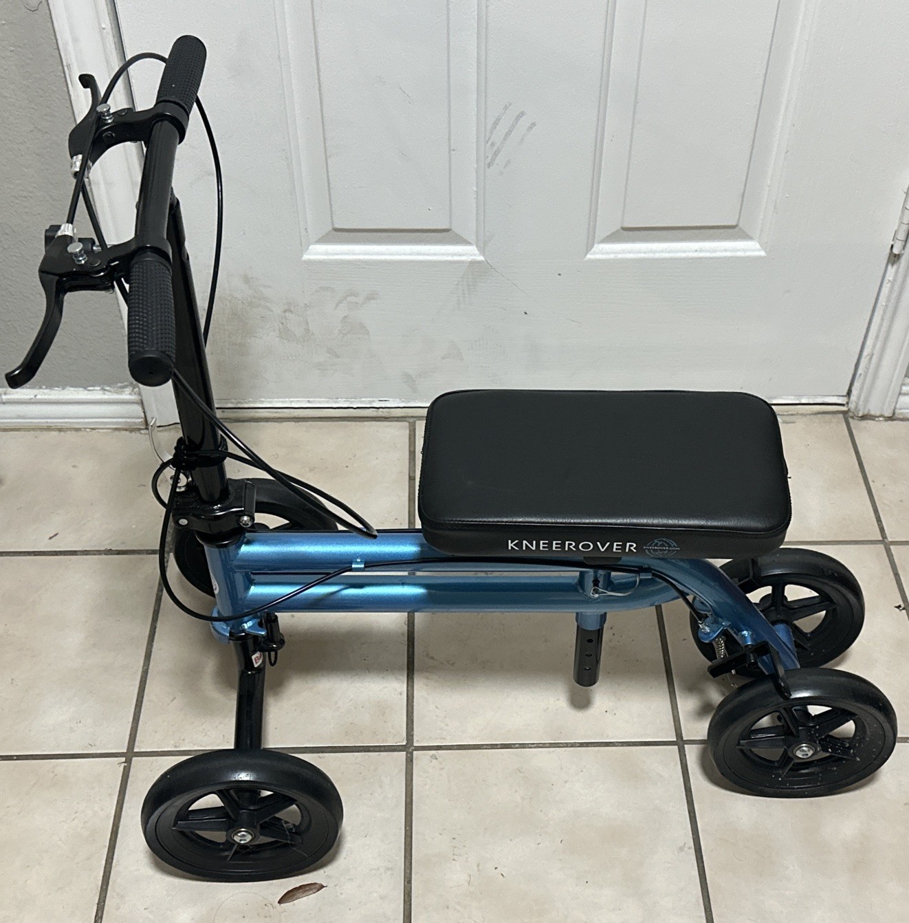 Lightweight KneeRover Foldable & Adjustable Knee Scooter