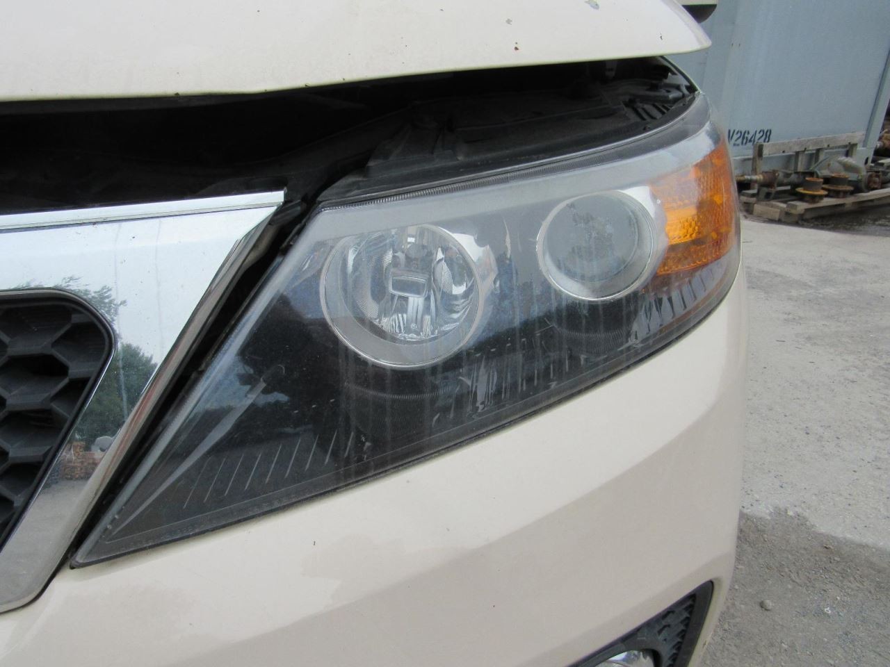 SORENTO 2011 Glove Box 1071976