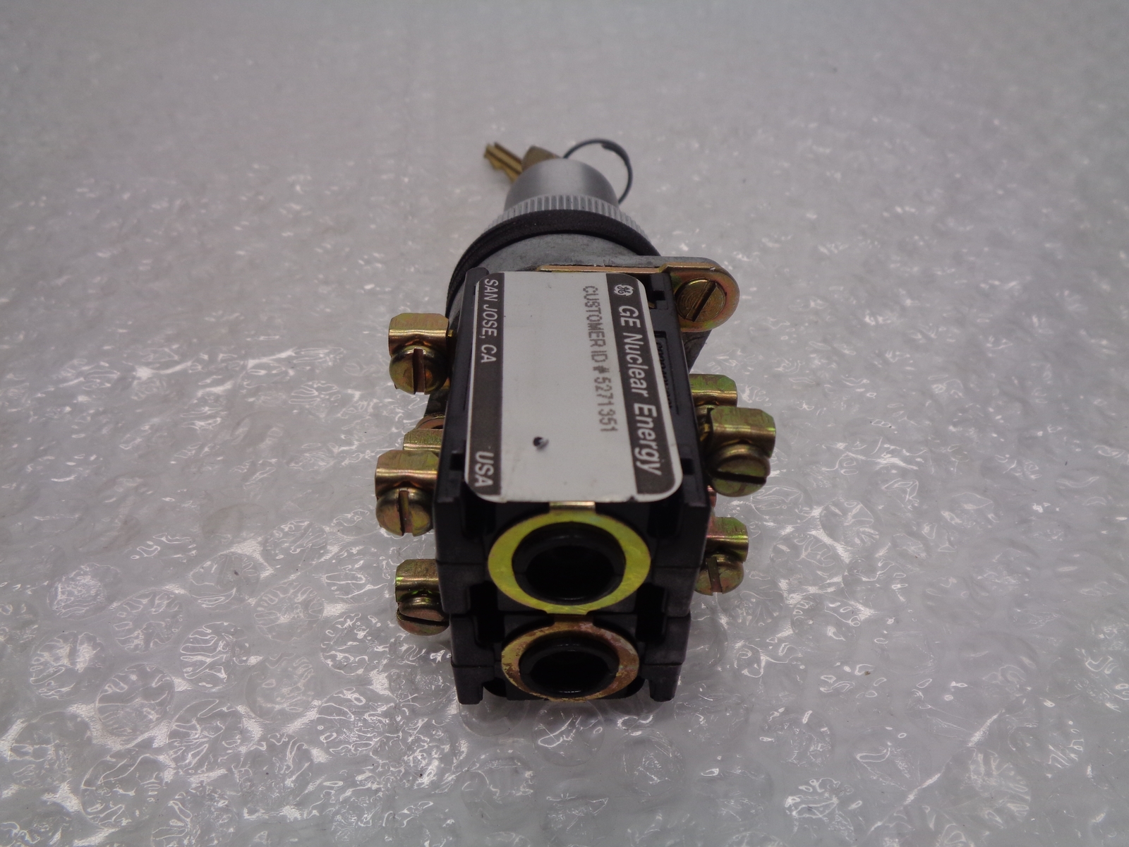 GENERAL ELECTRIC 1GD5V-001A SELECTOR SWITCH NSNP