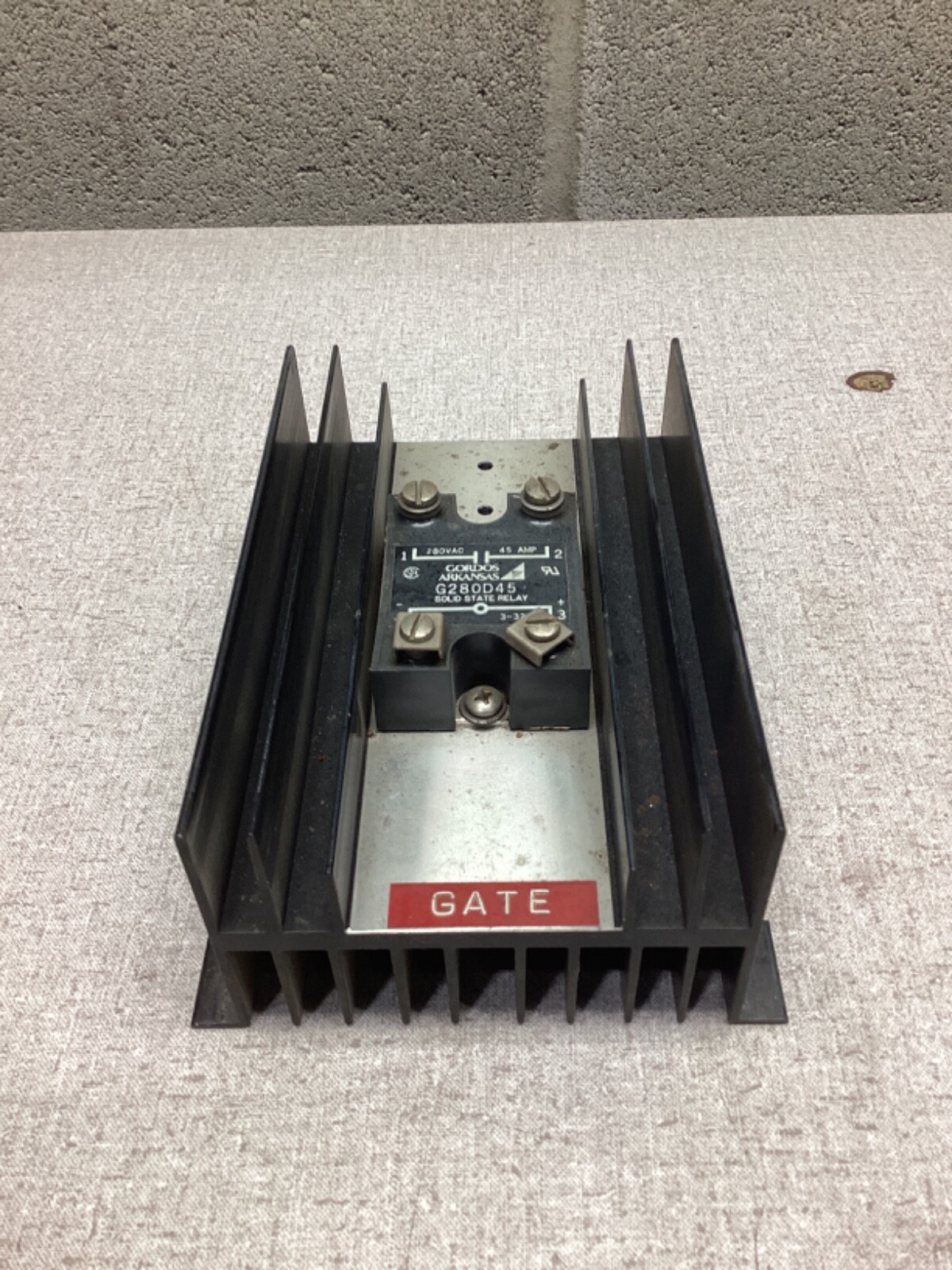 Gordos G480D50 Solid State Relay with base. #101H72FML