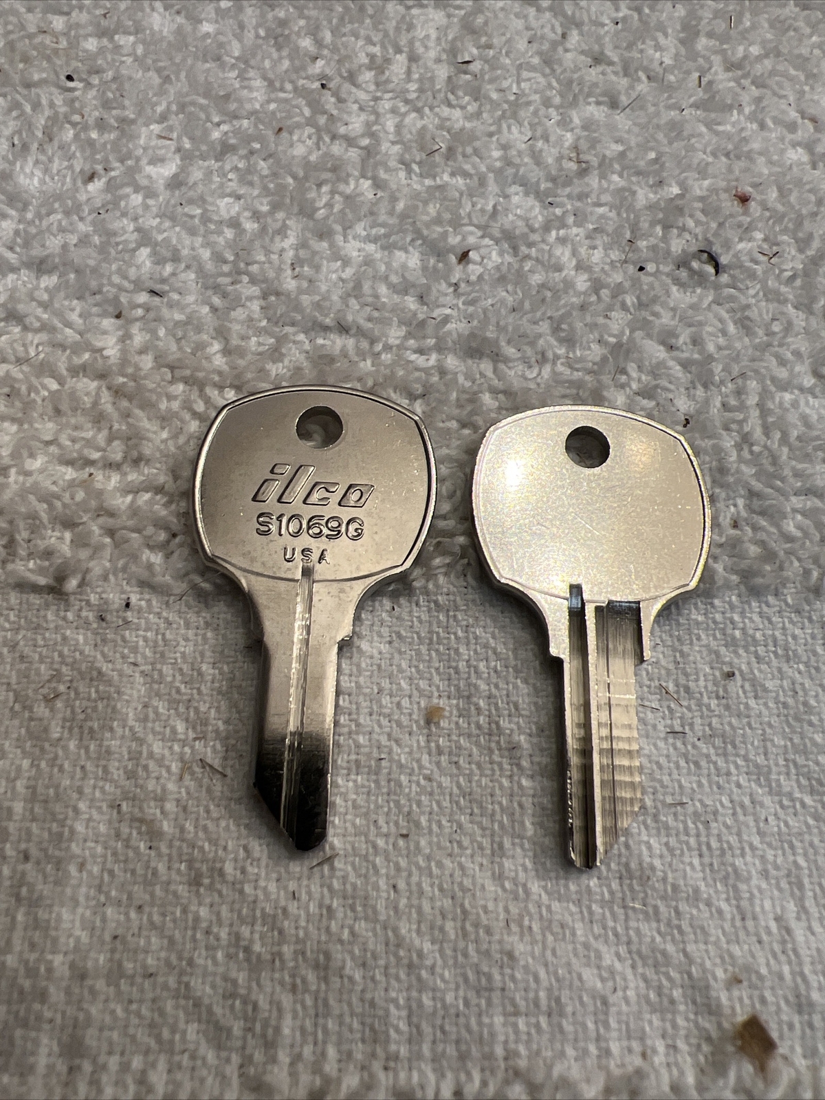 Lot of 2 New Key Blank Ilco S1069G for Desk Furniture Uncut Locksmith National
