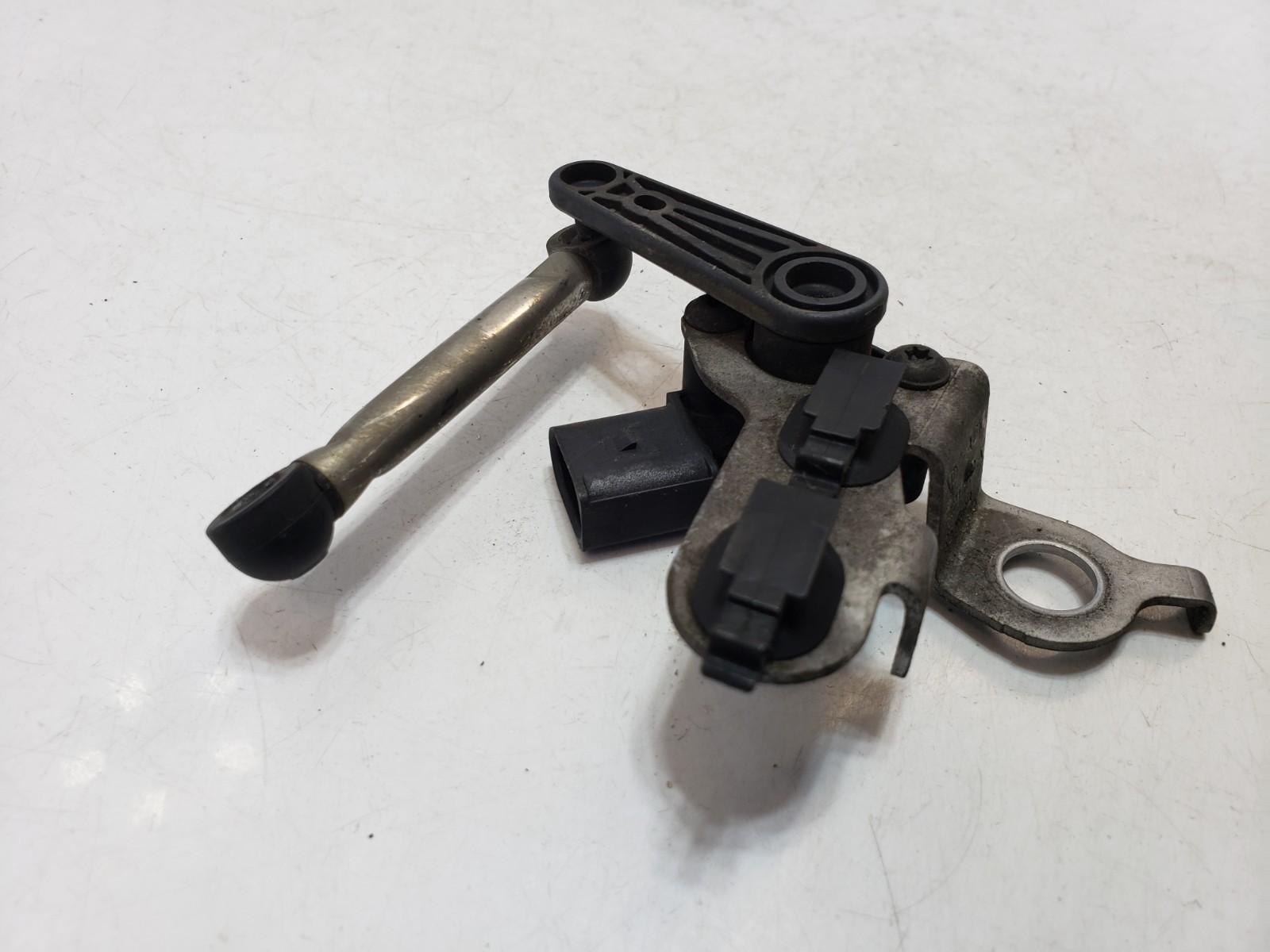 ✅ 17-23 OEM Porsche Panamera 4S 971 Front Left Driver Height Level Module