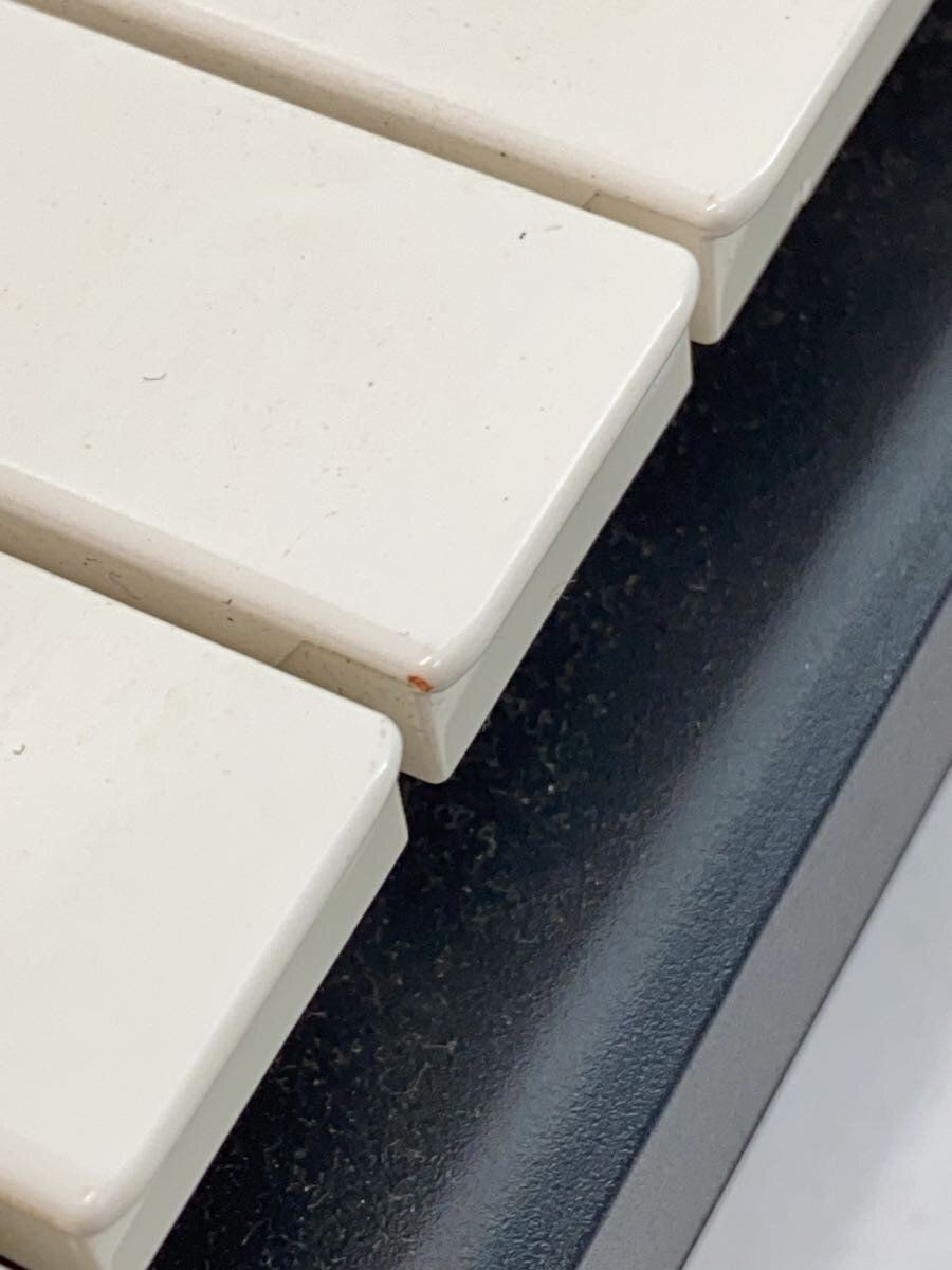 Yamaha Electronic Piano Psr-e263 Keyboard Used