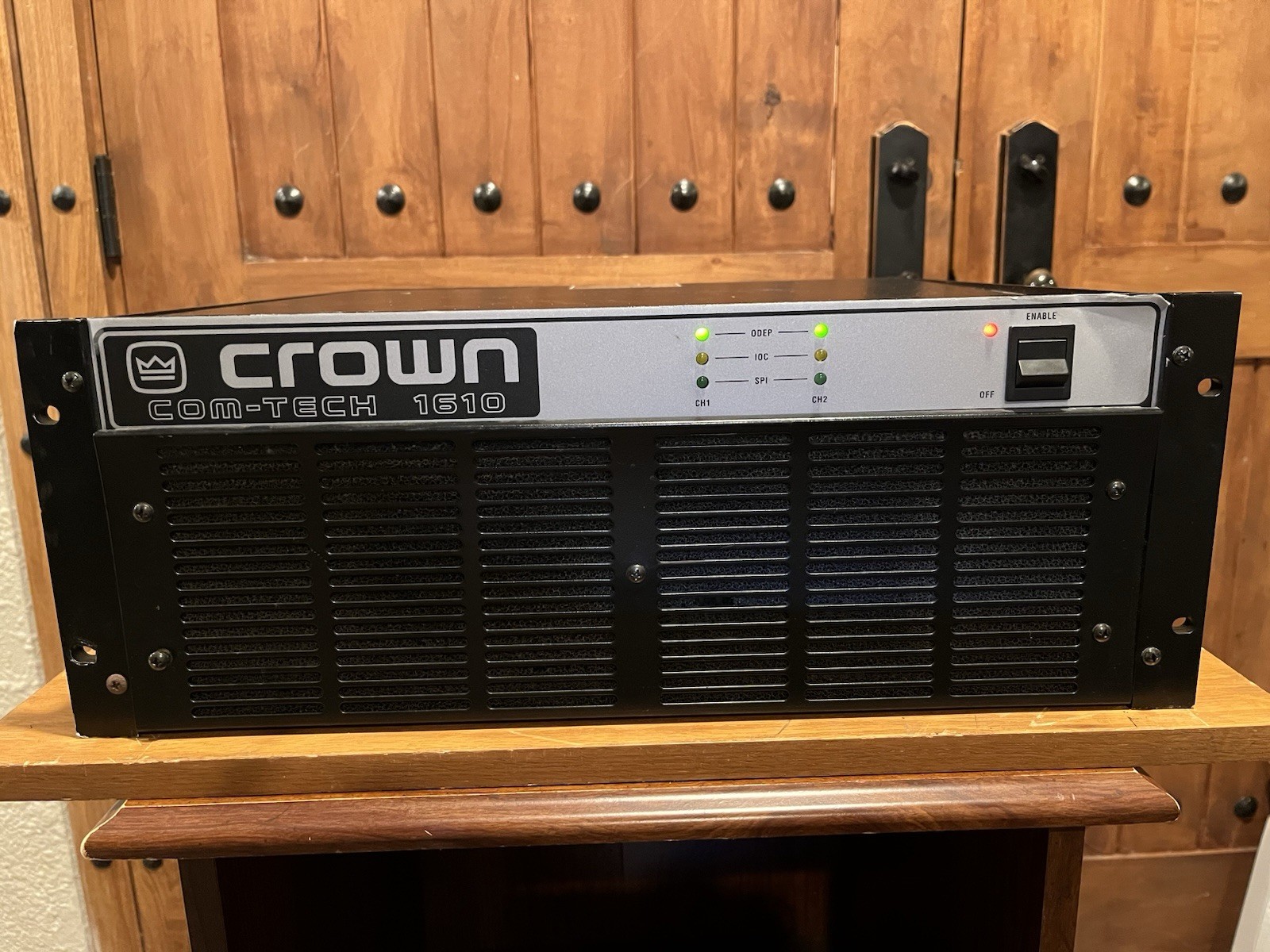 Crown Amp Com Tech 1610-Please Read Description -TESTED AT LENGTH TO FULL POWER
