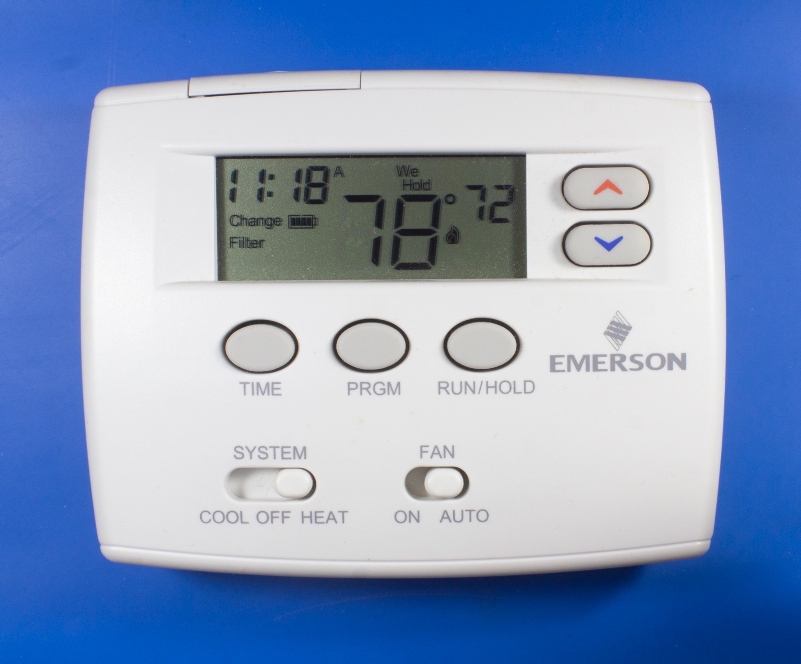 Emerson Single Stage, 2" Display, Programmable Thermostat .  Mode1F80-0261  NICE