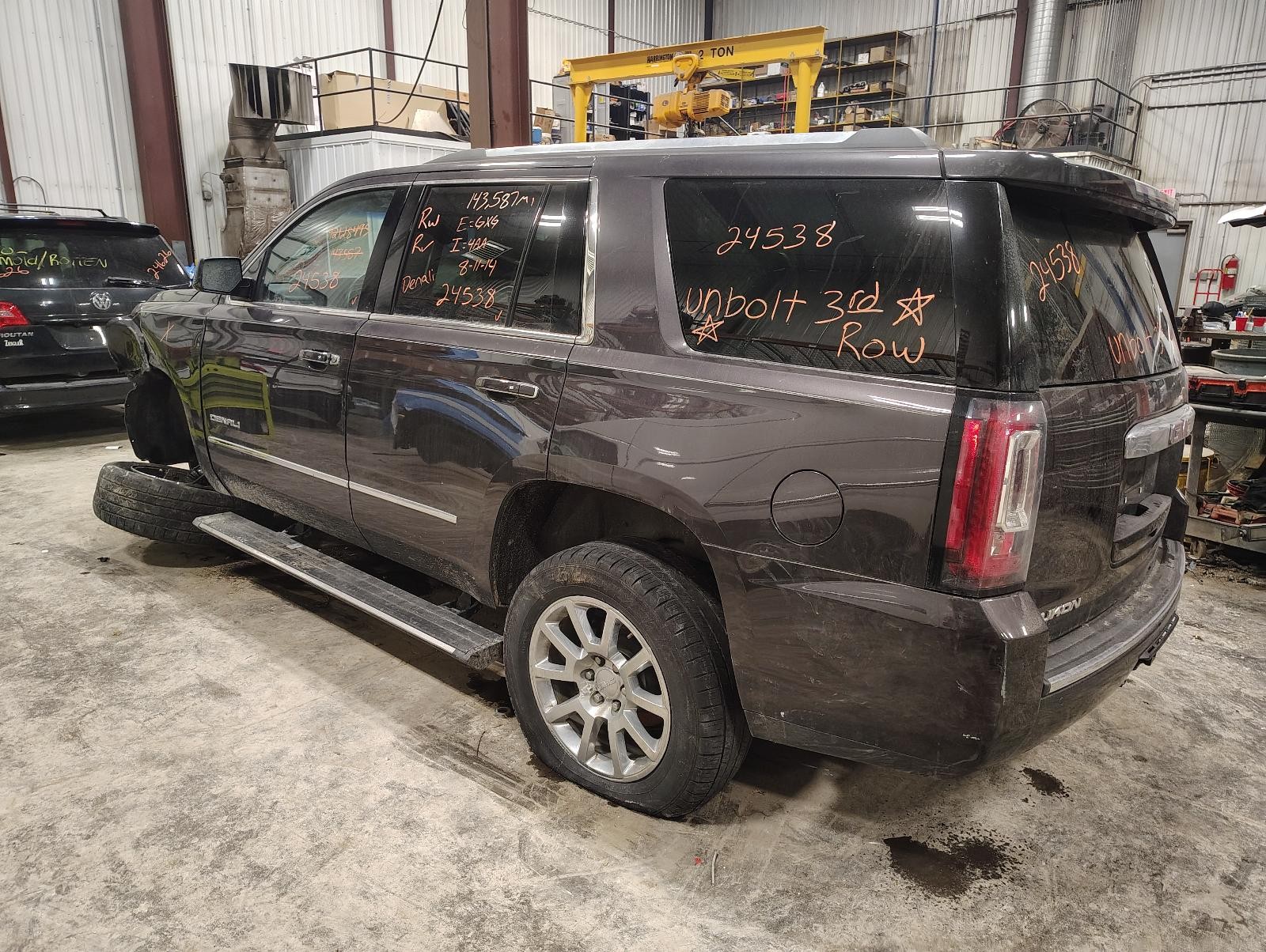 Used Blind Spot Detection System Warning Control Module fits: 2015 Gmc Yukon Dri