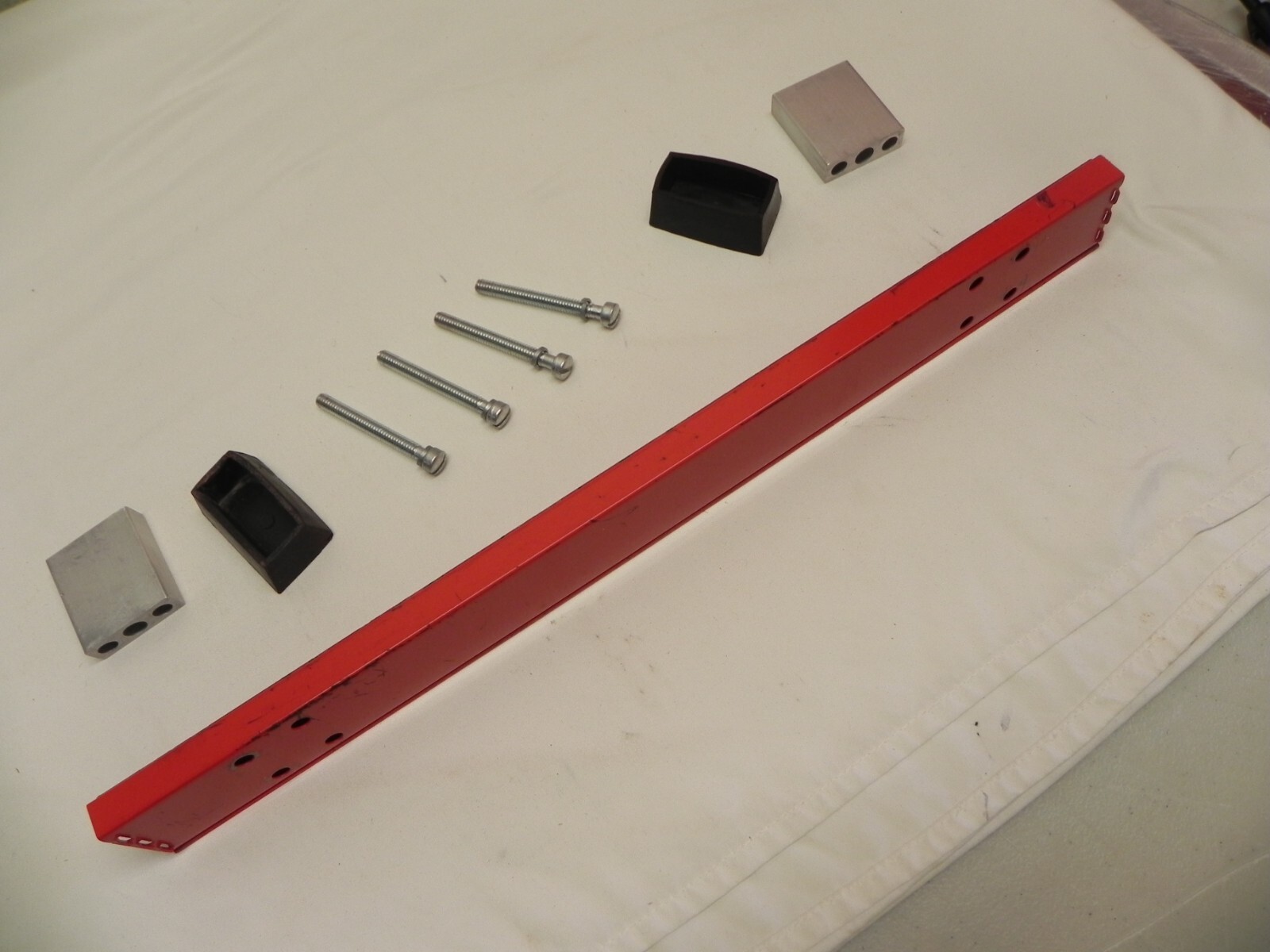 Snap-on Vintage KR-402A Tool Box Handle Roll Cab Handle Red Original End Caps