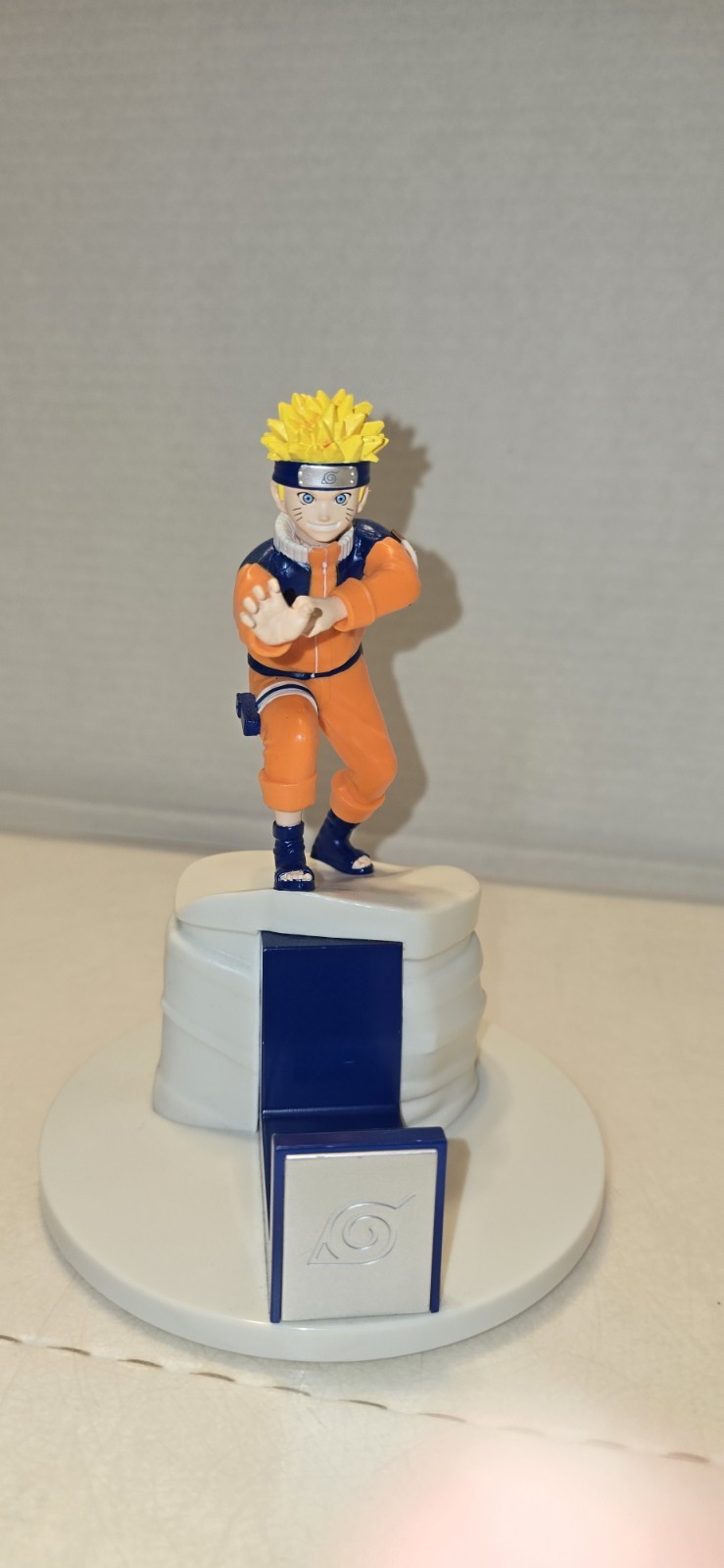 Vintage Naruto Gaming Controller Stand Great Condition