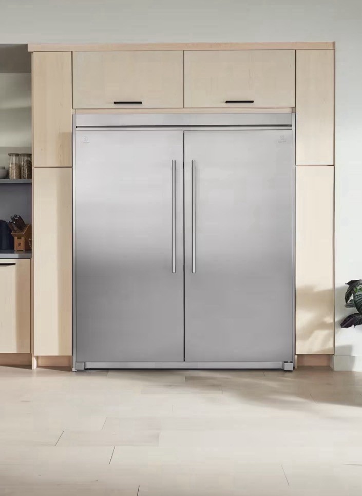Electrolux 79" high dual fridge-freezer trim kit, TRMKTSS2FL79