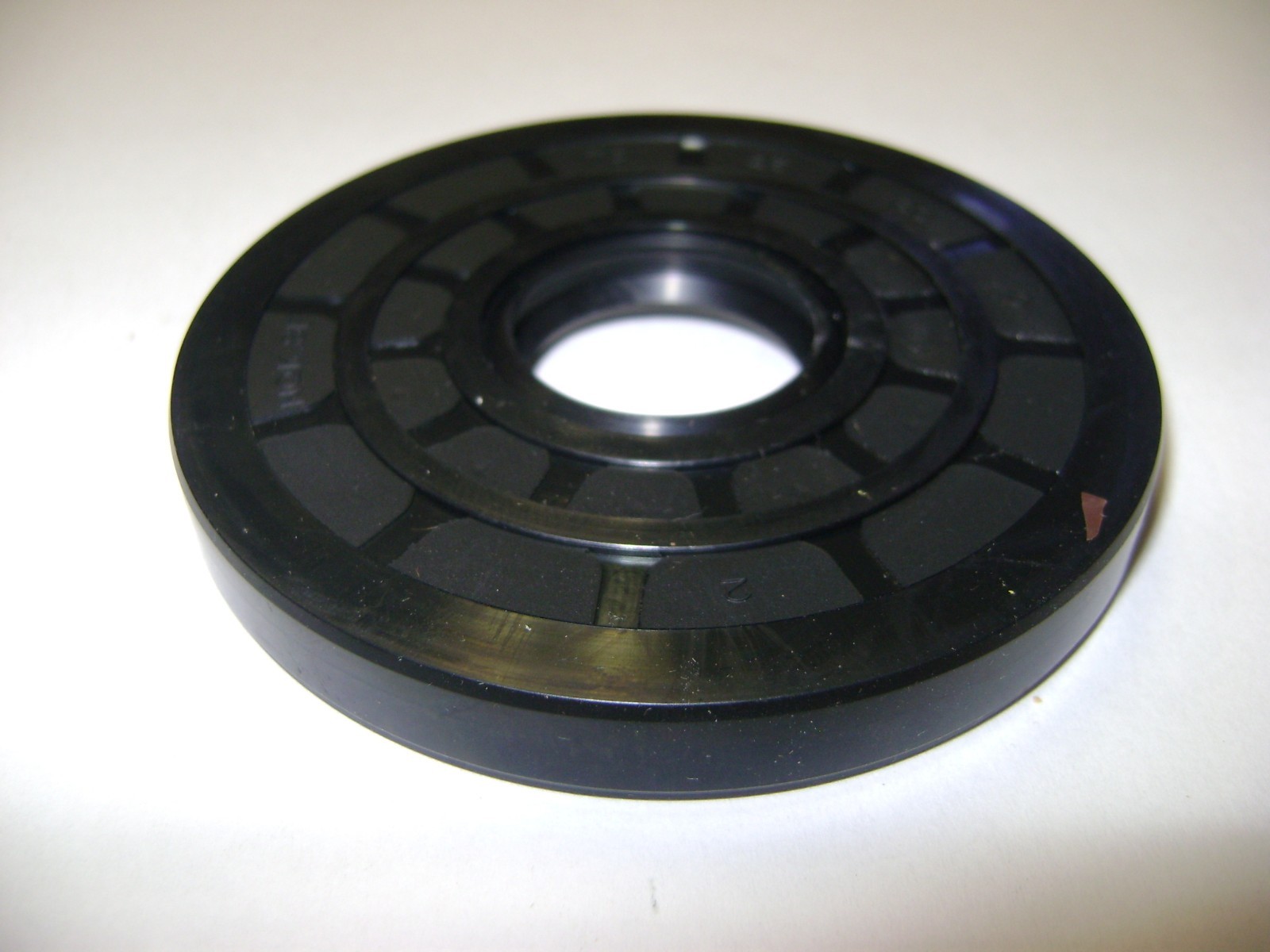 NEW TC 25X80X10 DOUBLE LIPS METRIC OIL / DUST SEAL 25mm X 80mm X 10mm